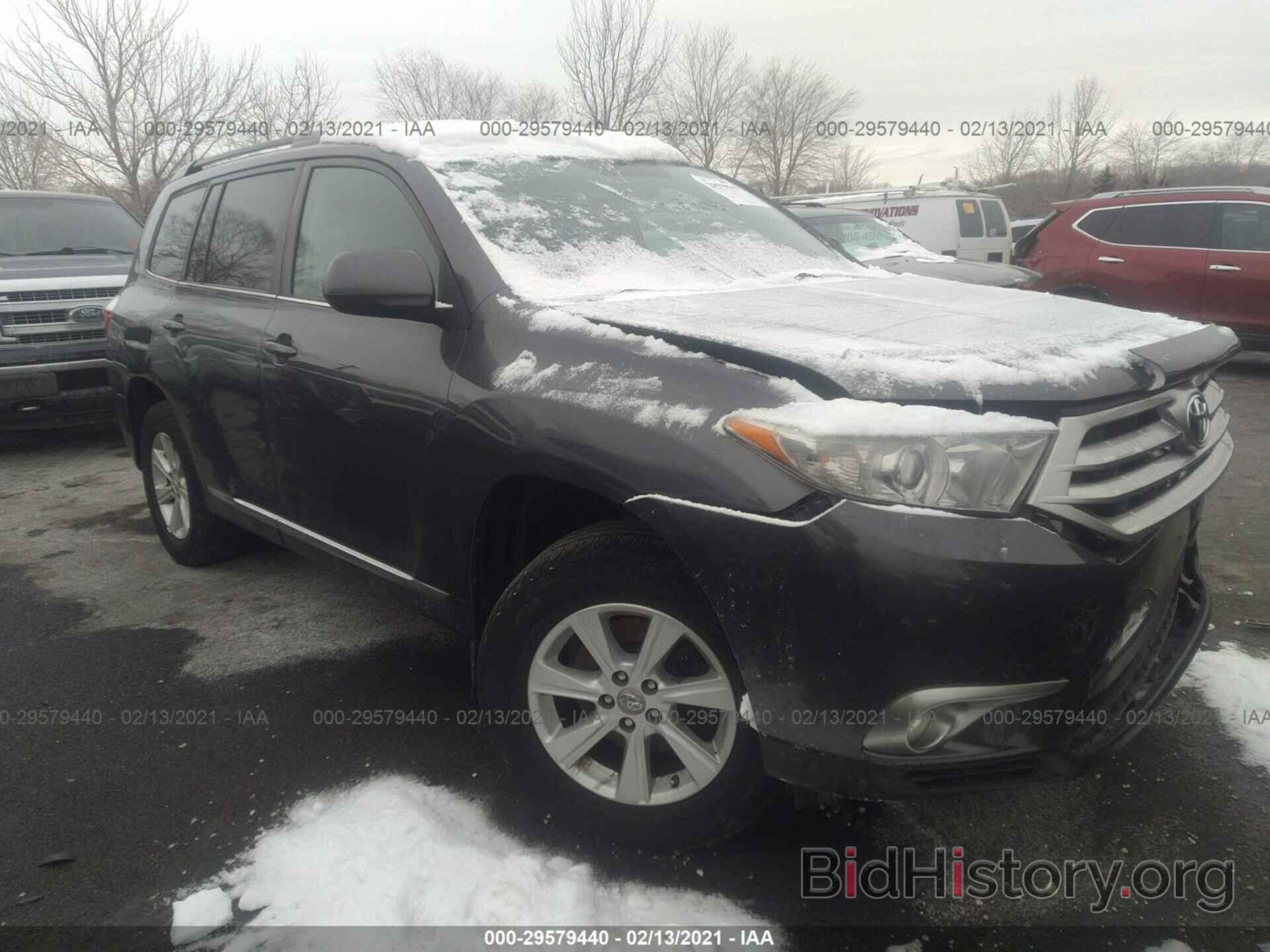 Photo 5TDBK3EH0BS064994 - TOYOTA HIGHLANDER 2011