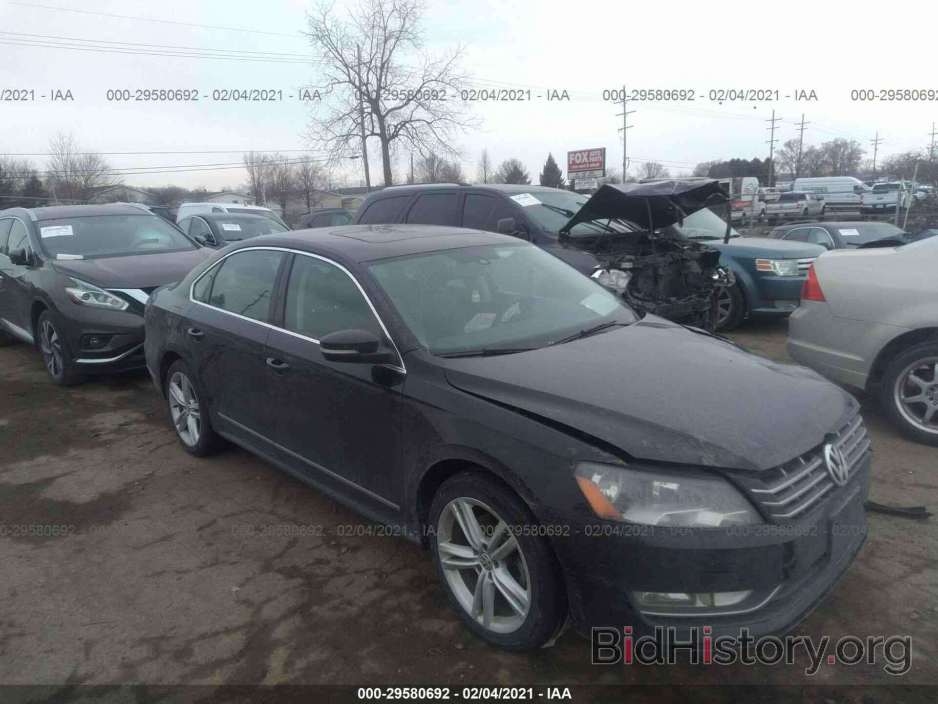 Photo 1VWCN7A3XEC016001 - VOLKSWAGEN PASSAT 2014