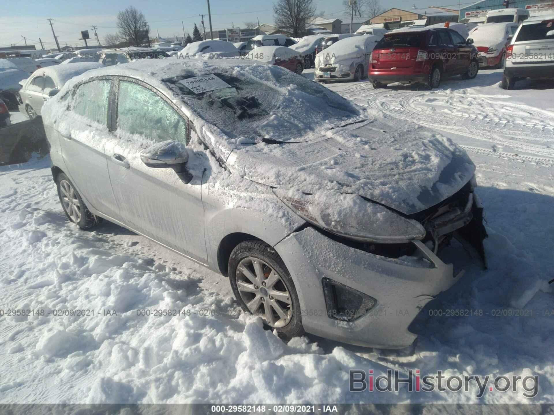 Photo 3FADP4BJ1DM184304 - FORD FIESTA 2013