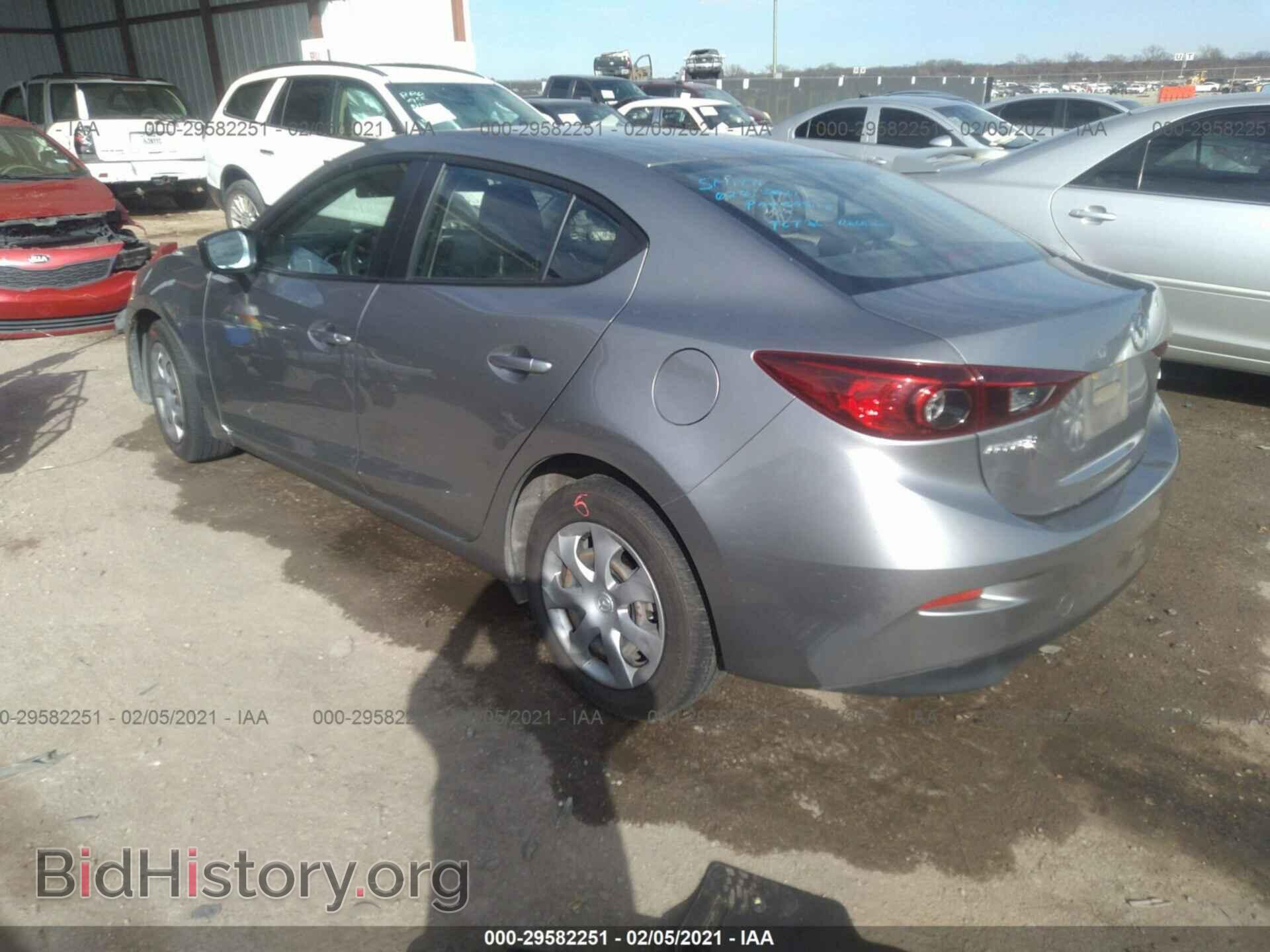 2014 MAZDA MAZDA3 - VIN: JM1BM1T77E1218045 - Фото 3
