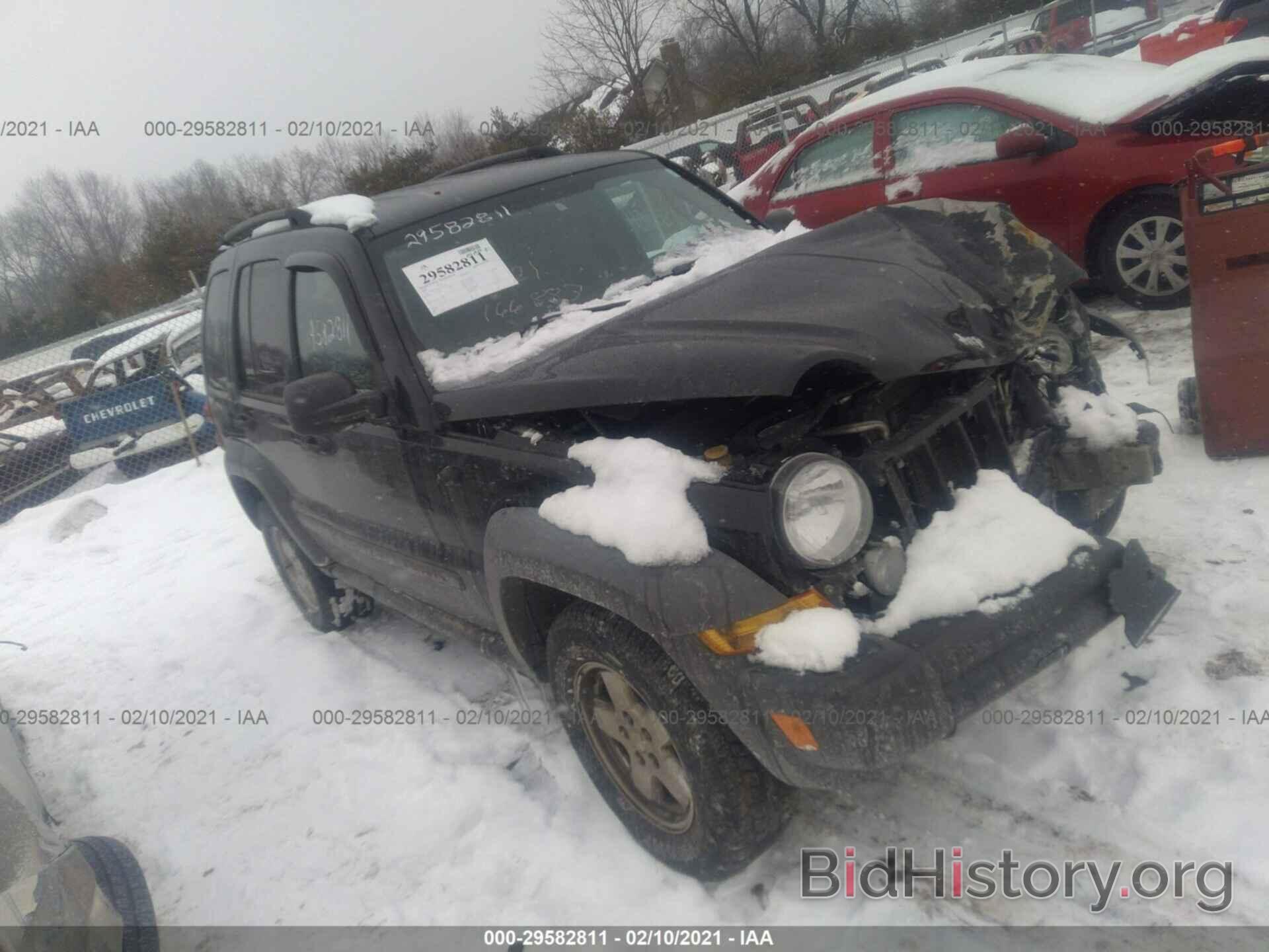 Photo 1J4GL48K87W551149 - JEEP LIBERTY 2007