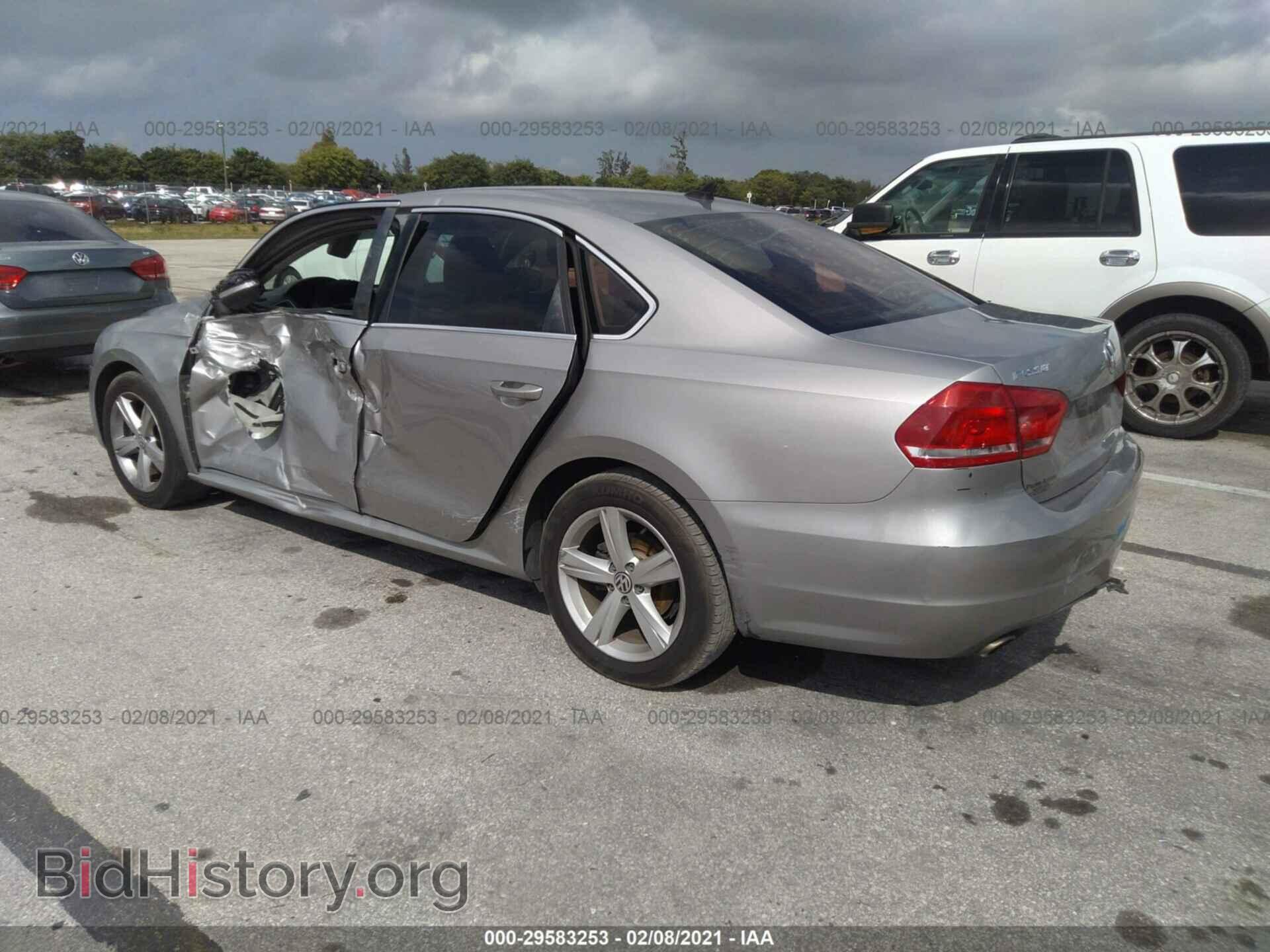 2013 VOLKSWAGEN PASSAT - VIN: 1VWBP7A30DC071786 - Фото 3