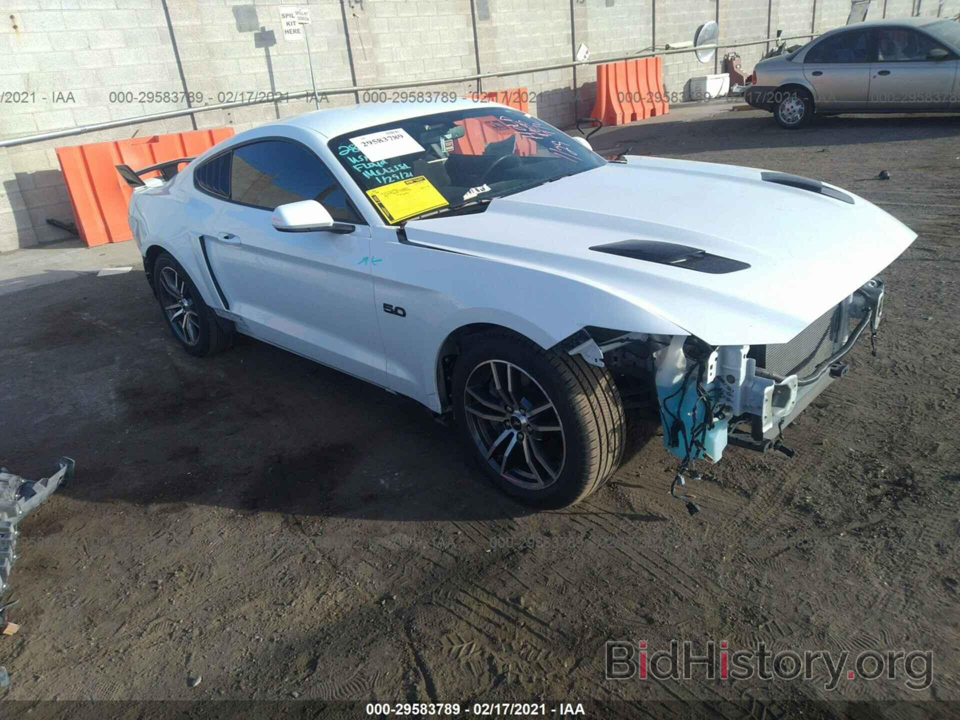 Photo 1FA6P8CF6H5281522 - FORD MUSTANG 2017