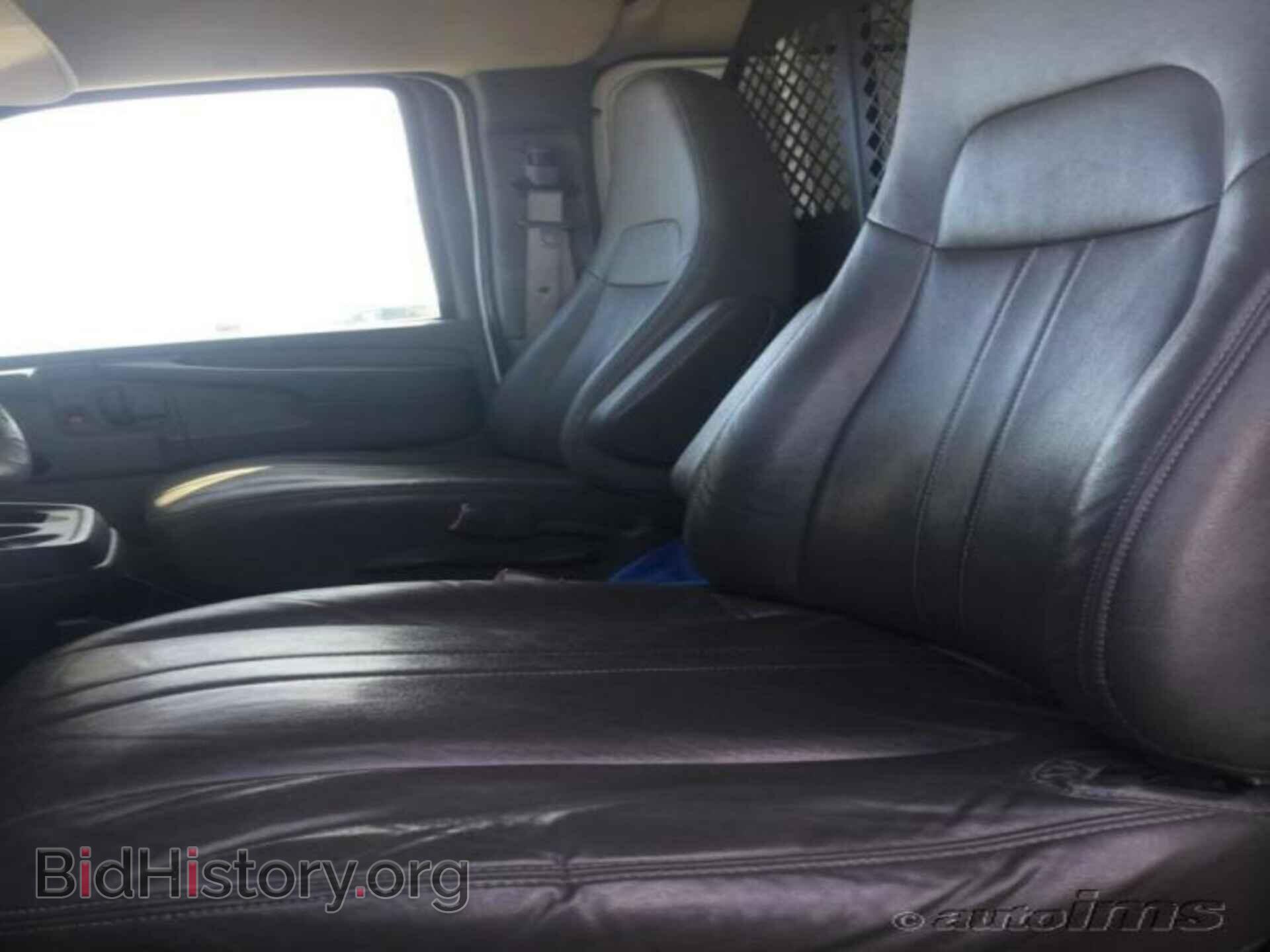 2011 CHEVROLET EXPRESS CARGO VAN - VIN: 1GCSGAFX4B1143206 - Фото 5