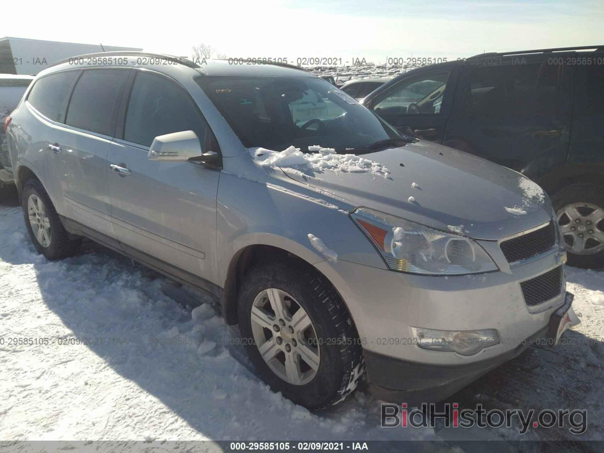 Photo 1GNKVGED6BJ247607 - CHEVROLET TRAVERSE 2011