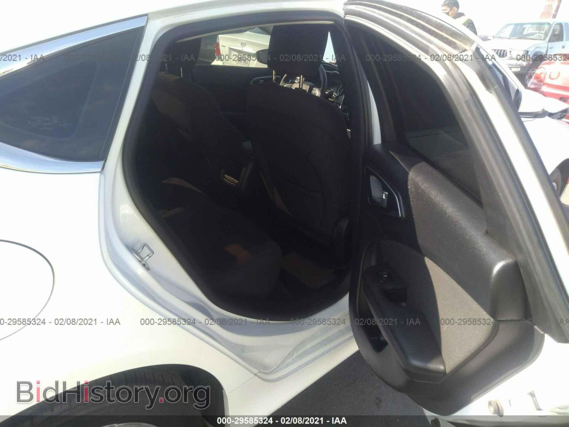 2016 CHRYSLER 200 - VIN: 1C3CCCAB9GN125067 - Photo 8