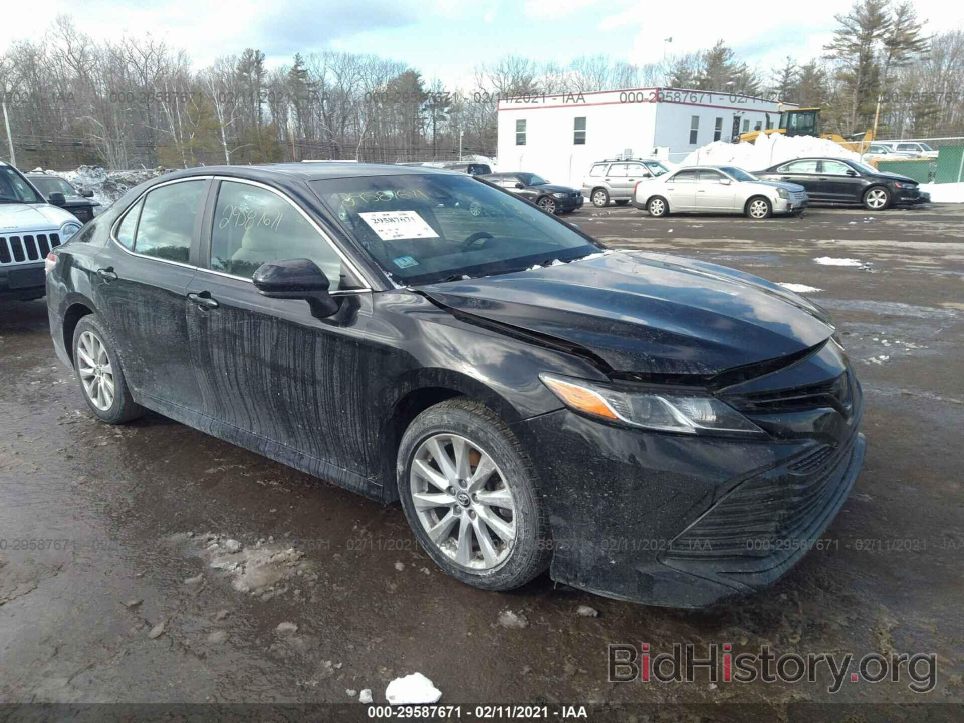 Photo 4T1B11HK7JU577969 - TOYOTA CAMRY 2018