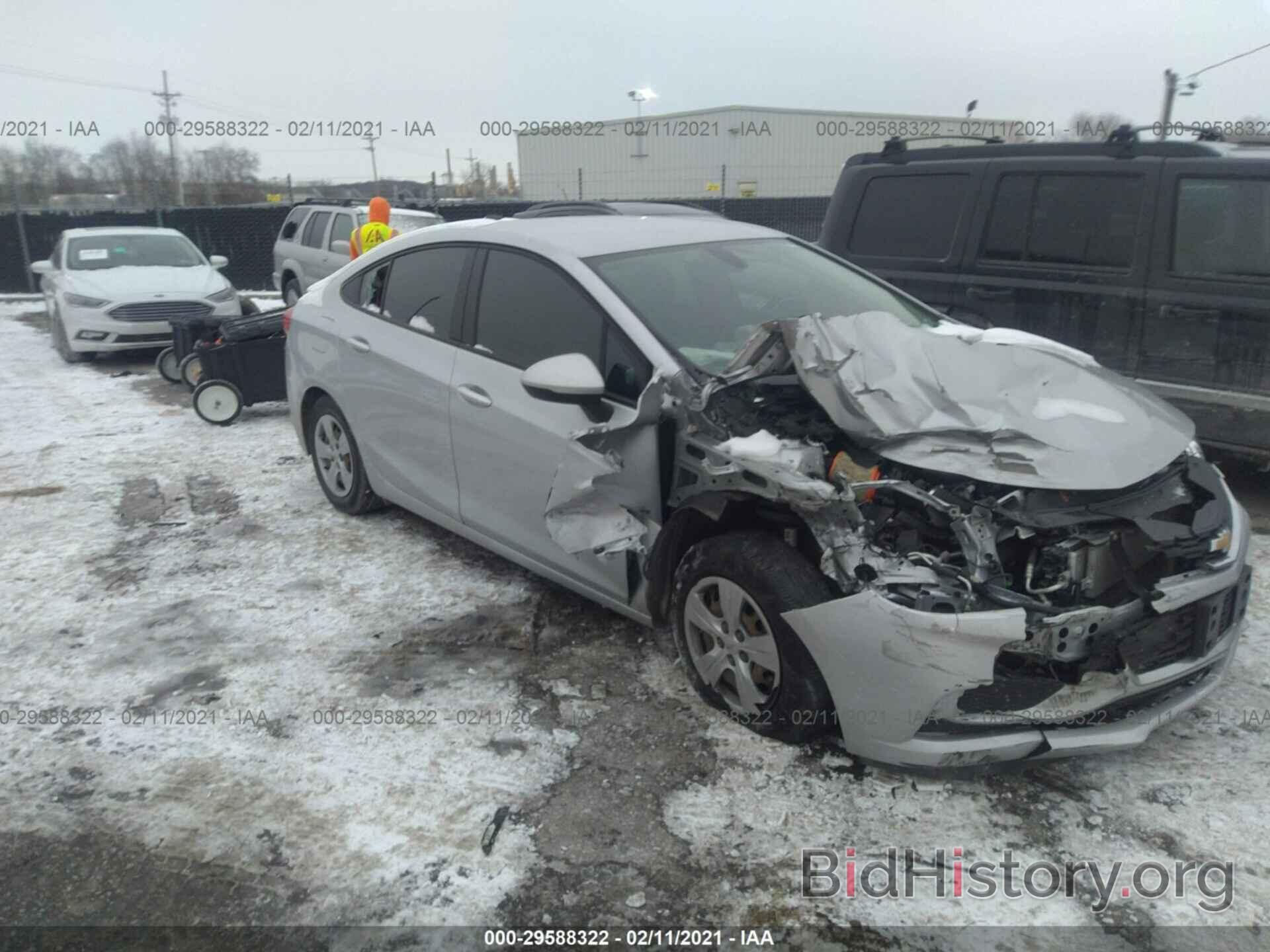 Photo 1G1BC5SM2J7219900 - CHEVROLET CRUZE 2018