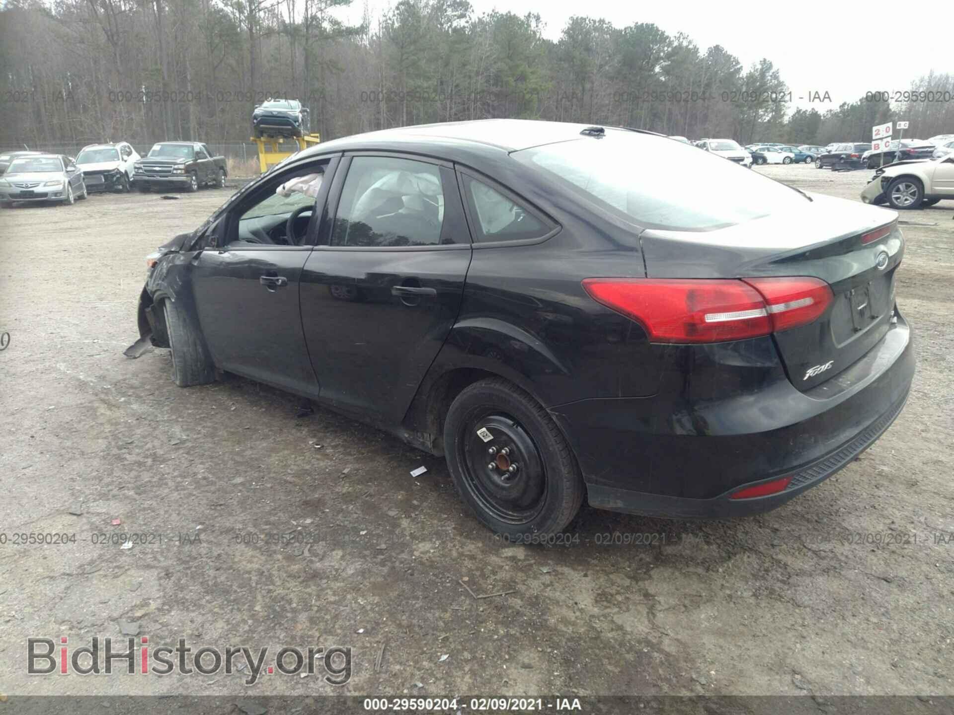 2017 FORD FOCUS - VIN: 1FADP3F26HL241567 - Фото 3