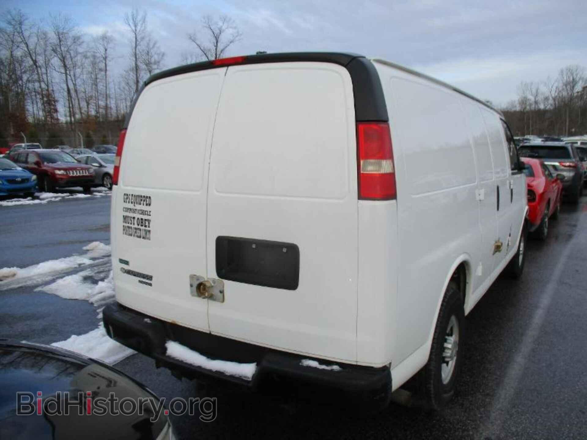 2011 CHEVROLET EXPRESS CARGO VAN - VIN: 1GCWGFCA3B1147956 - Фото 4