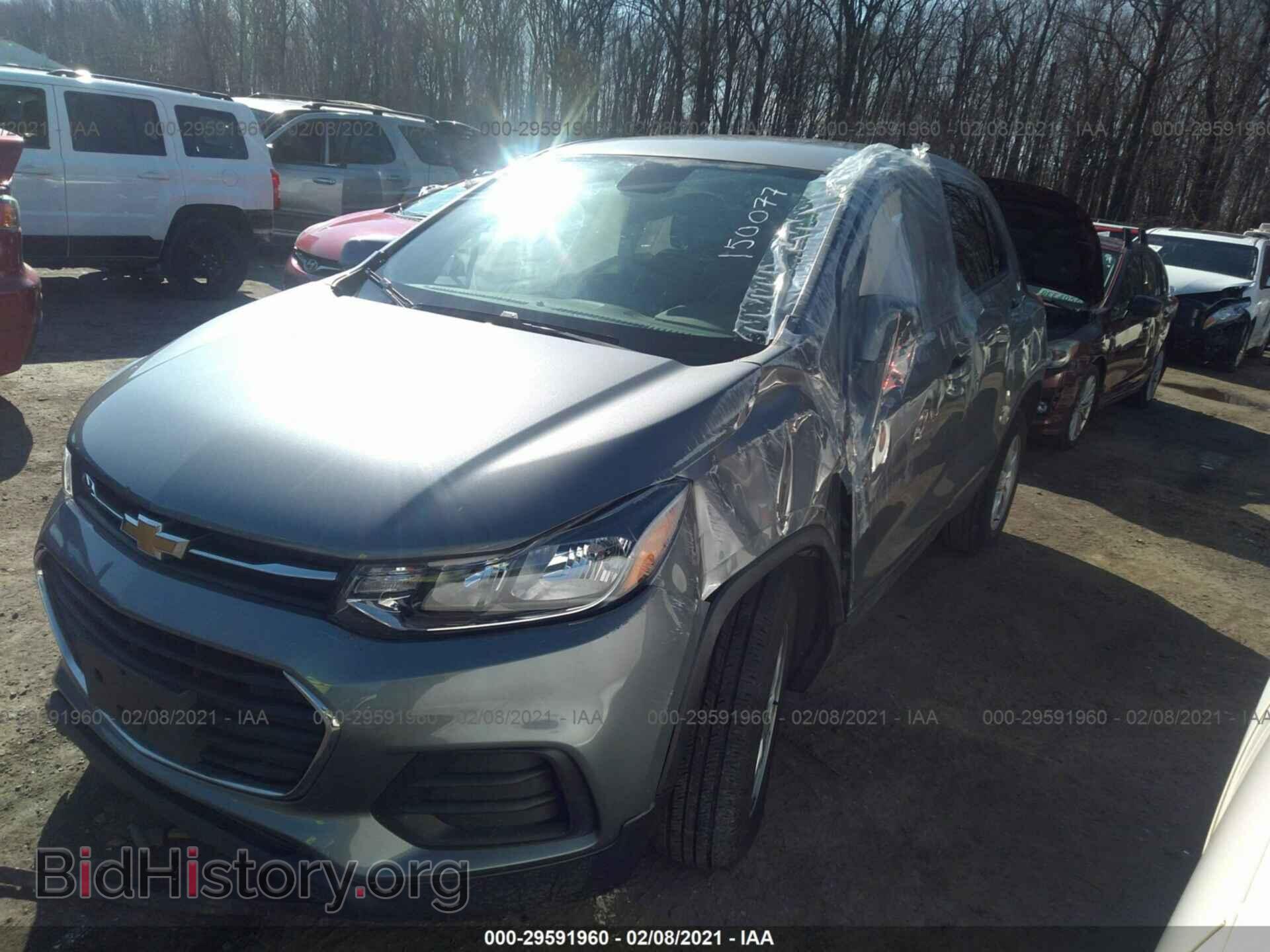 2020 CHEVROLET TRAX - VIN: 3GNCJKSB7LL293012 - Photo 2