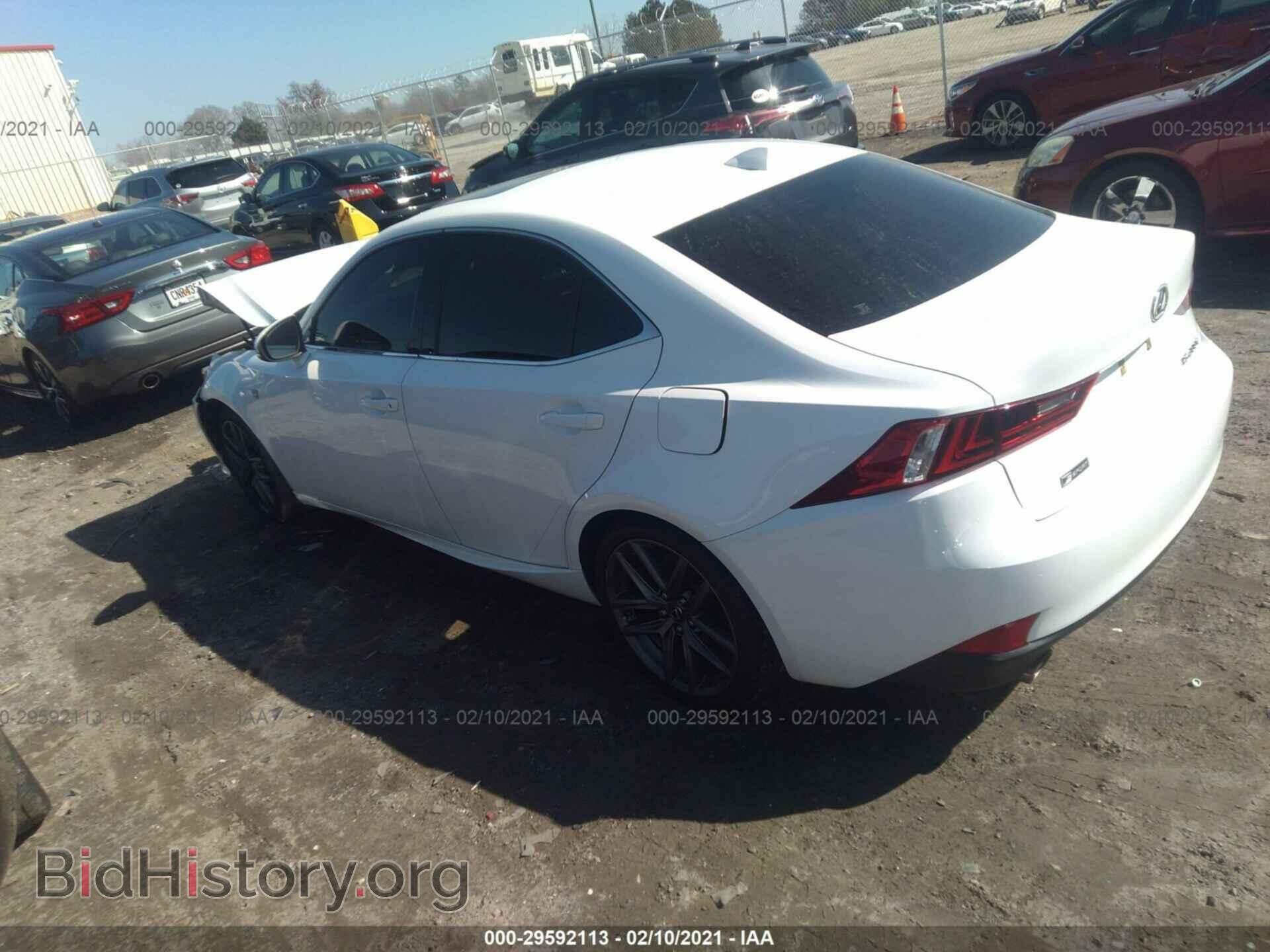 2016 LEXUS IS 200T - VIN: JTHBA1D29G5019780 - Photo 3