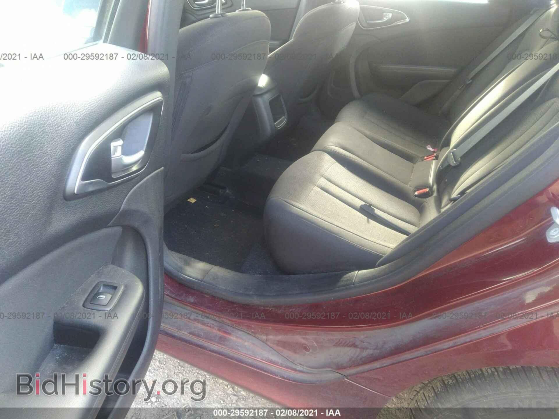2016 CHRYSLER 200 - VIN: 1C3CCCAB5GN167557 - Фото 8