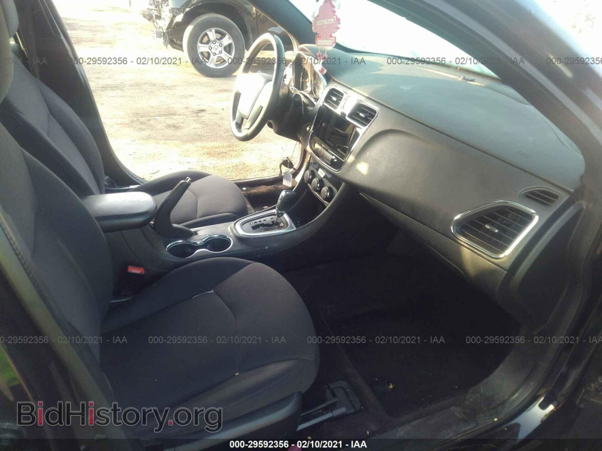 2013 CHRYSLER 200 - VIN: 1C3CCBBG8DN532040 - Фото 5