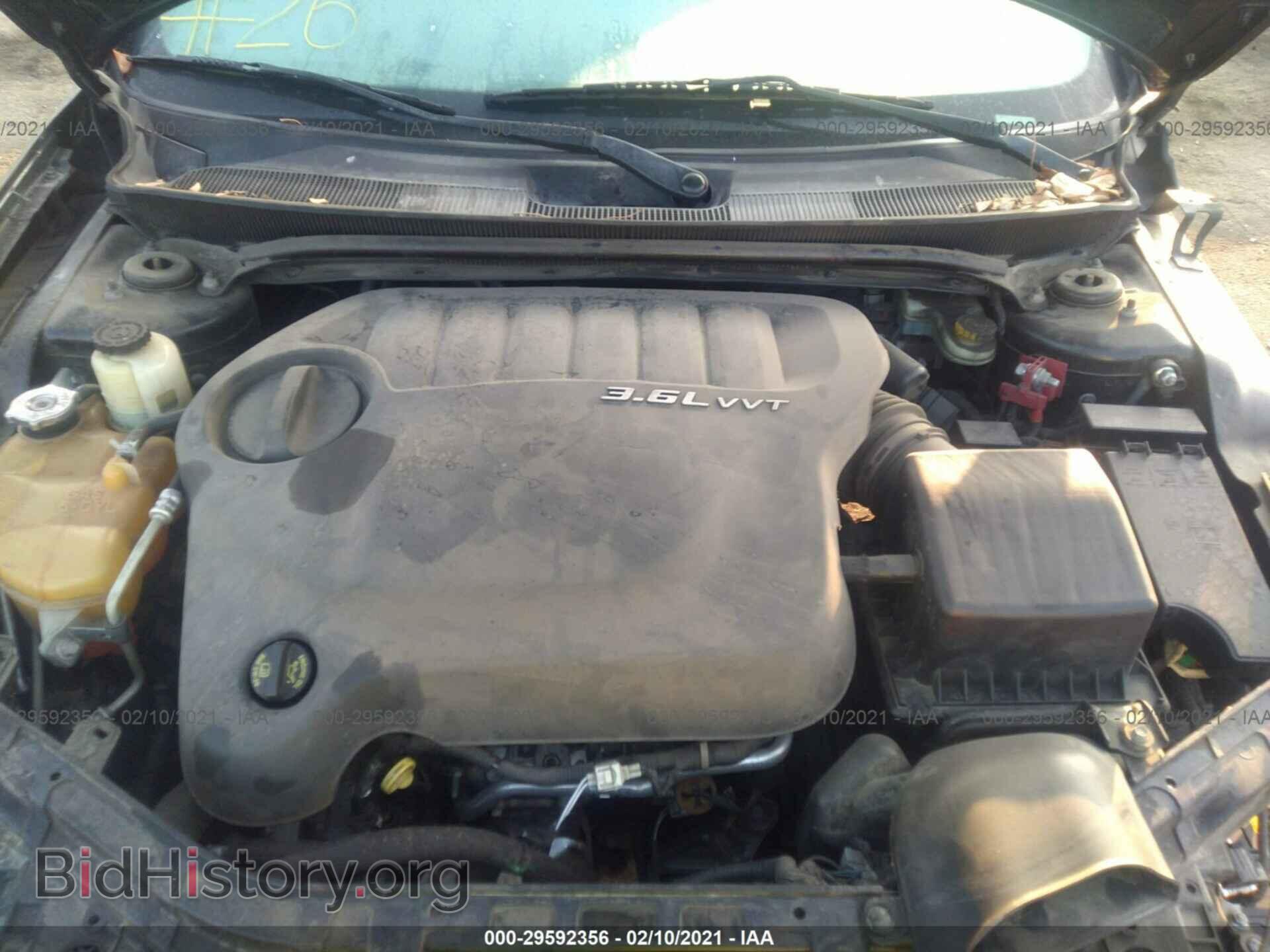 2013 CHRYSLER 200 - VIN: 1C3CCBBG8DN532040 - Фото 10