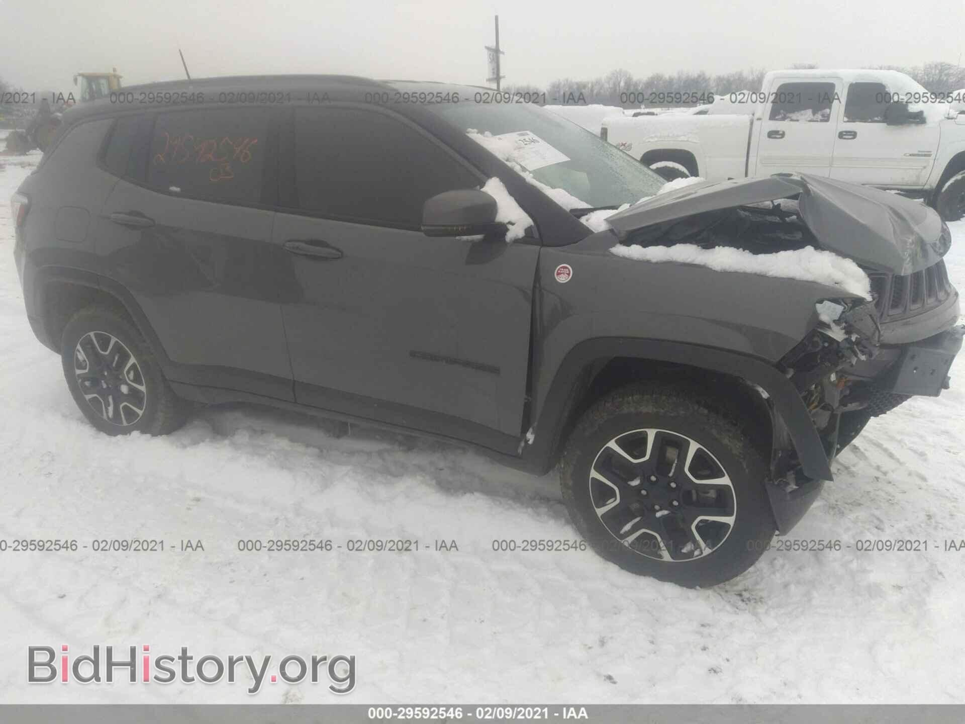Фотография 3C4NJDDBXLT132129 - JEEP COMPASS 2020