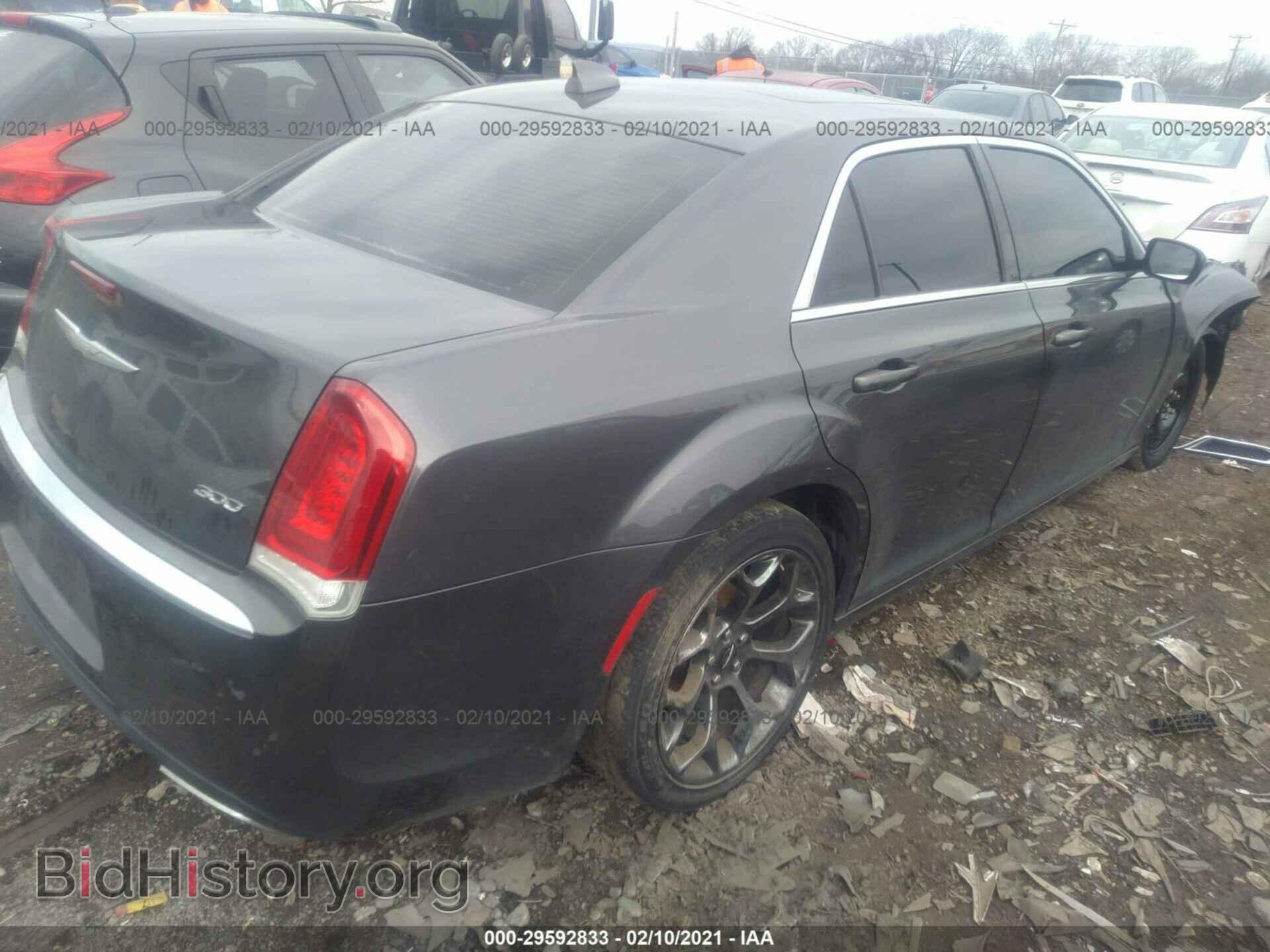 2016 CHRYSLER 300 - VIN: 2C3CCAAG3GH167307 - Фото 4