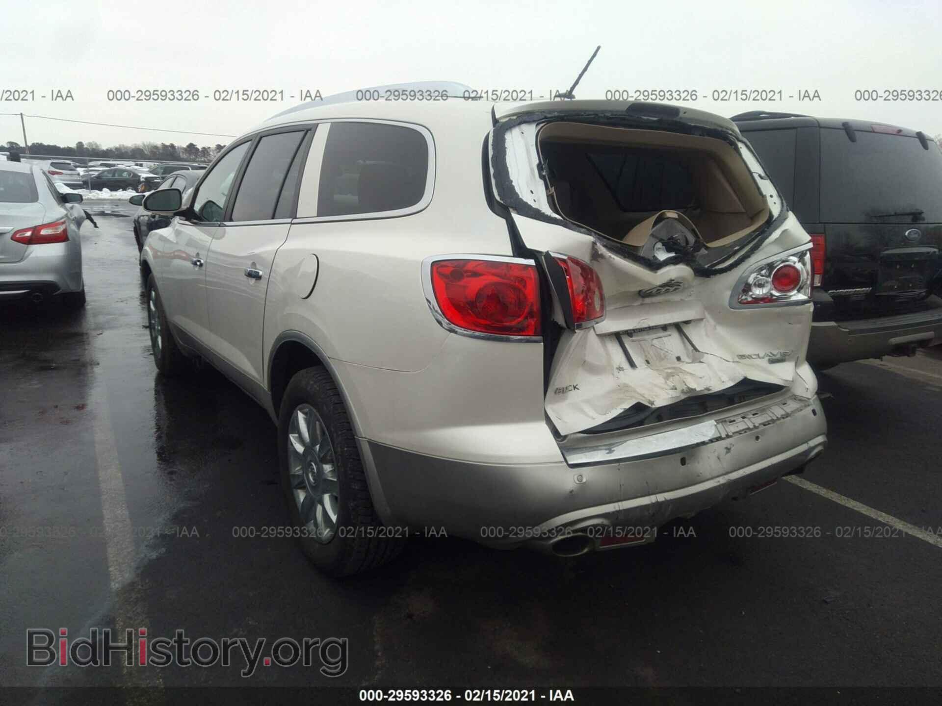2011 BUICK ENCLAVE - VIN: 5GAKVCED8BJ285777 - Фото 3
