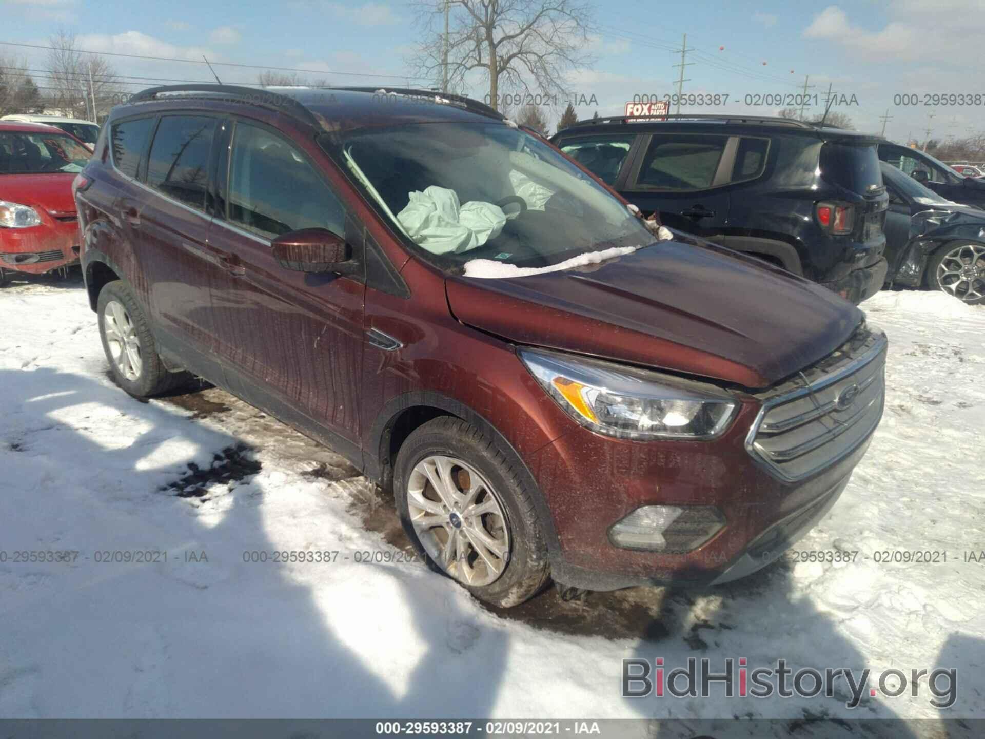 Photo 1FMCU0GD8JUA82415 - FORD ESCAPE 2018