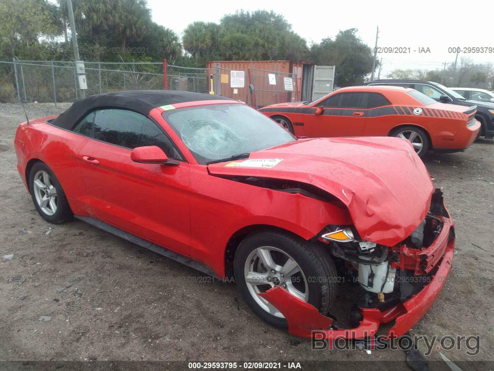 Photo 1FATP8EM1G5281019 - FORD MUSTANG 2016