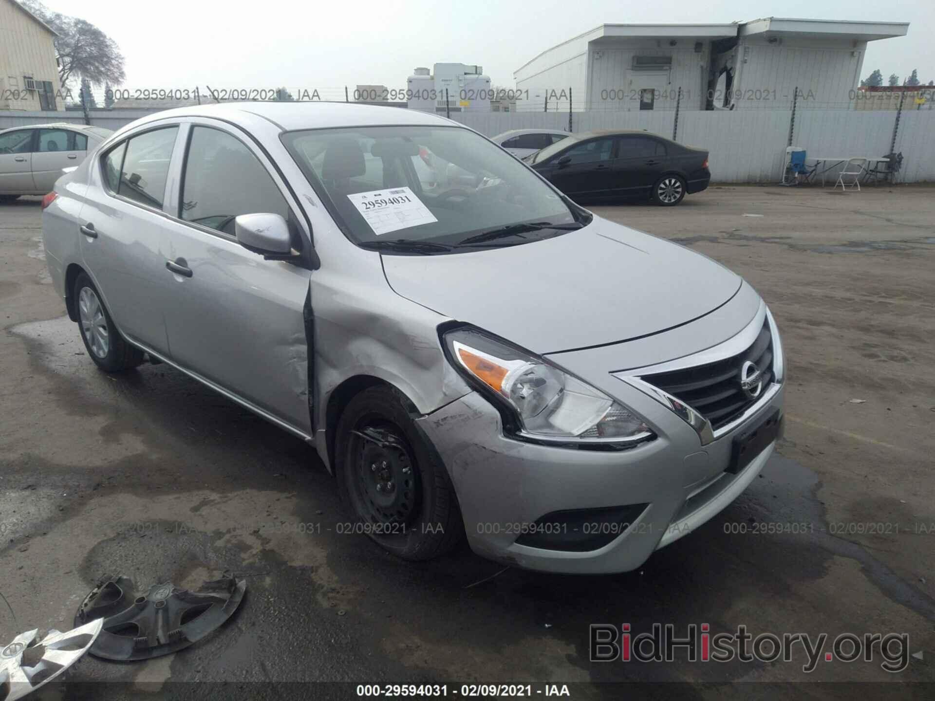 Фотография 3N1CN7AP1JL824597 - NISSAN VERSA SEDAN 2018