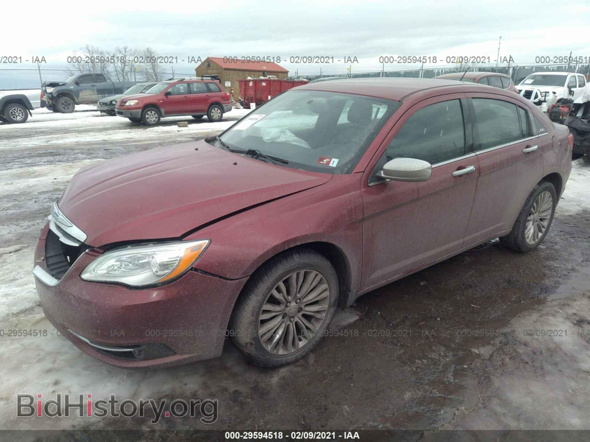 2012 CHRYSLER 200 - VIN: 1C3CCBCB9CN113079 - Фото 2