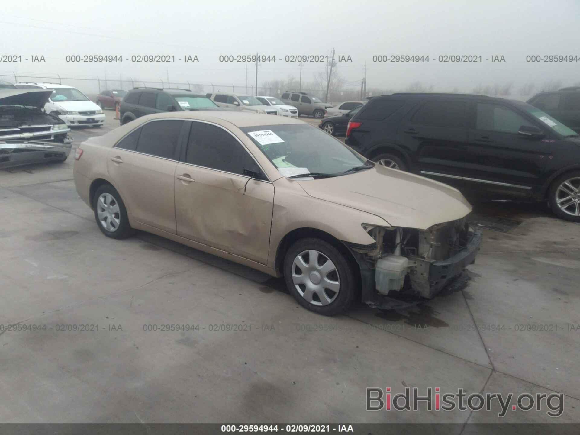 Photo 4T1BF3EK2BU767892 - TOYOTA CAMRY 2011