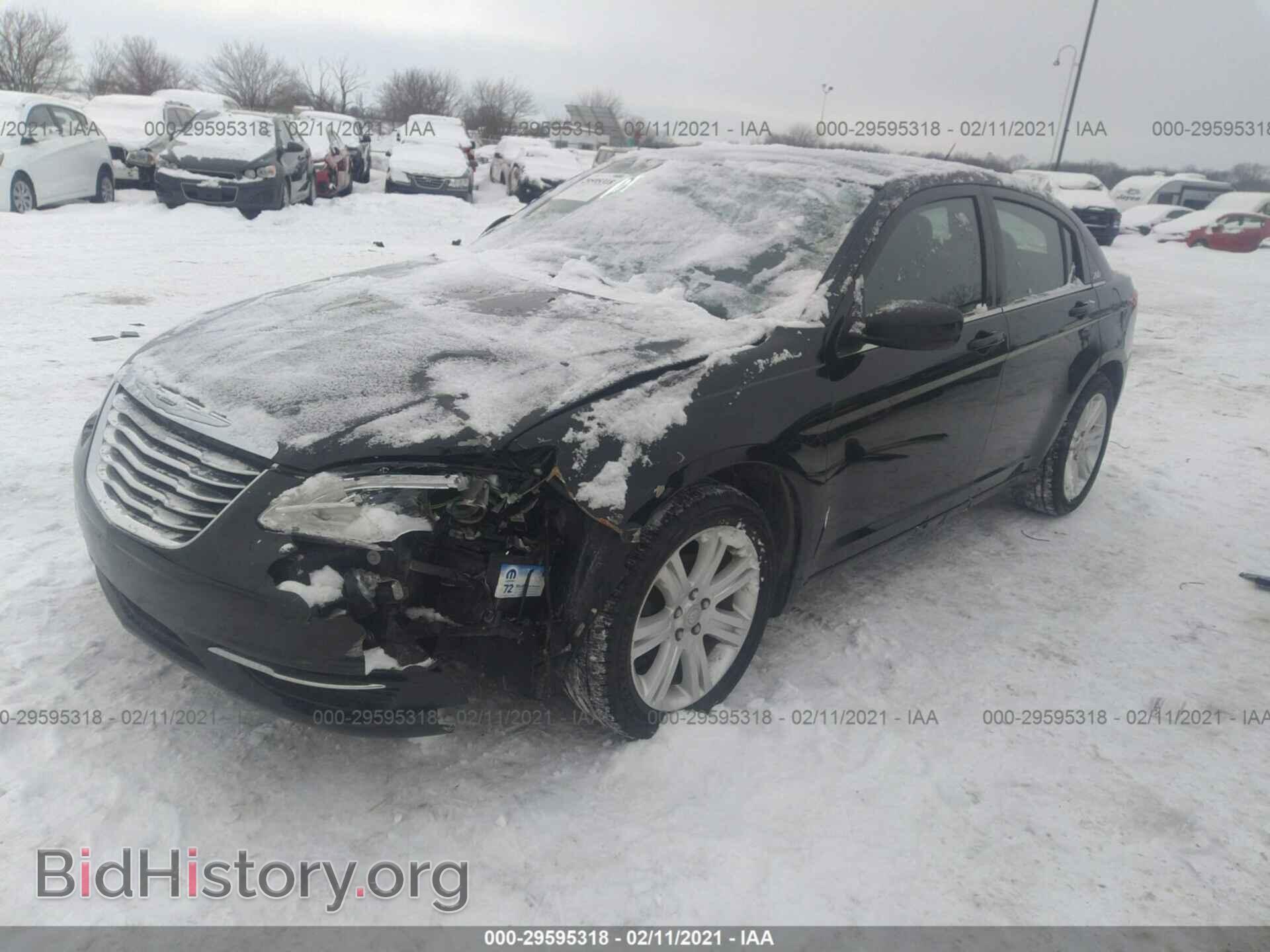 2013 CHRYSLER 200 - VIN: 1C3CCBBB0DN506391 - Photo 2