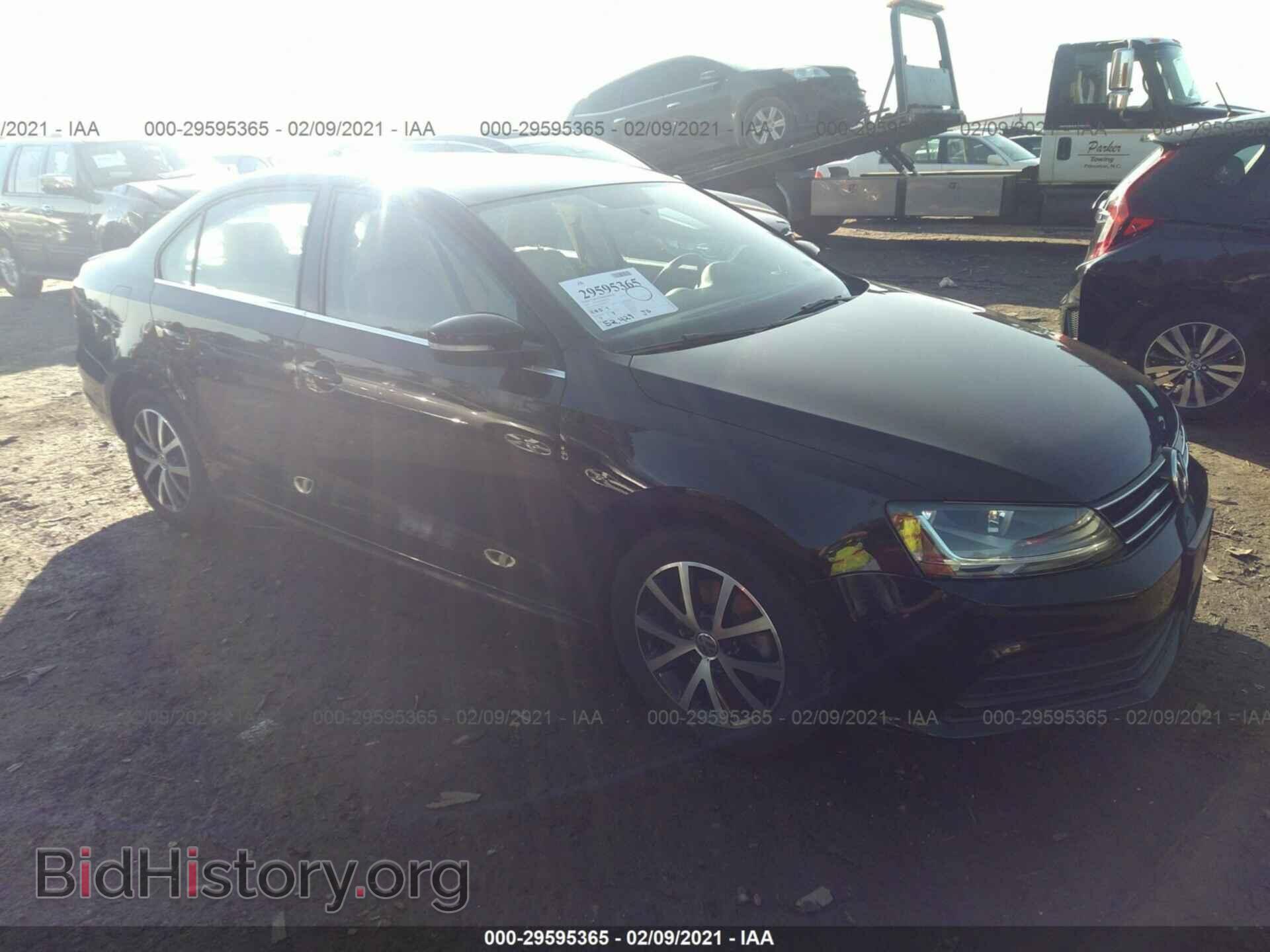 Фотография 3VWDB7AJ2HM290324 - VOLKSWAGEN JETTA 2017