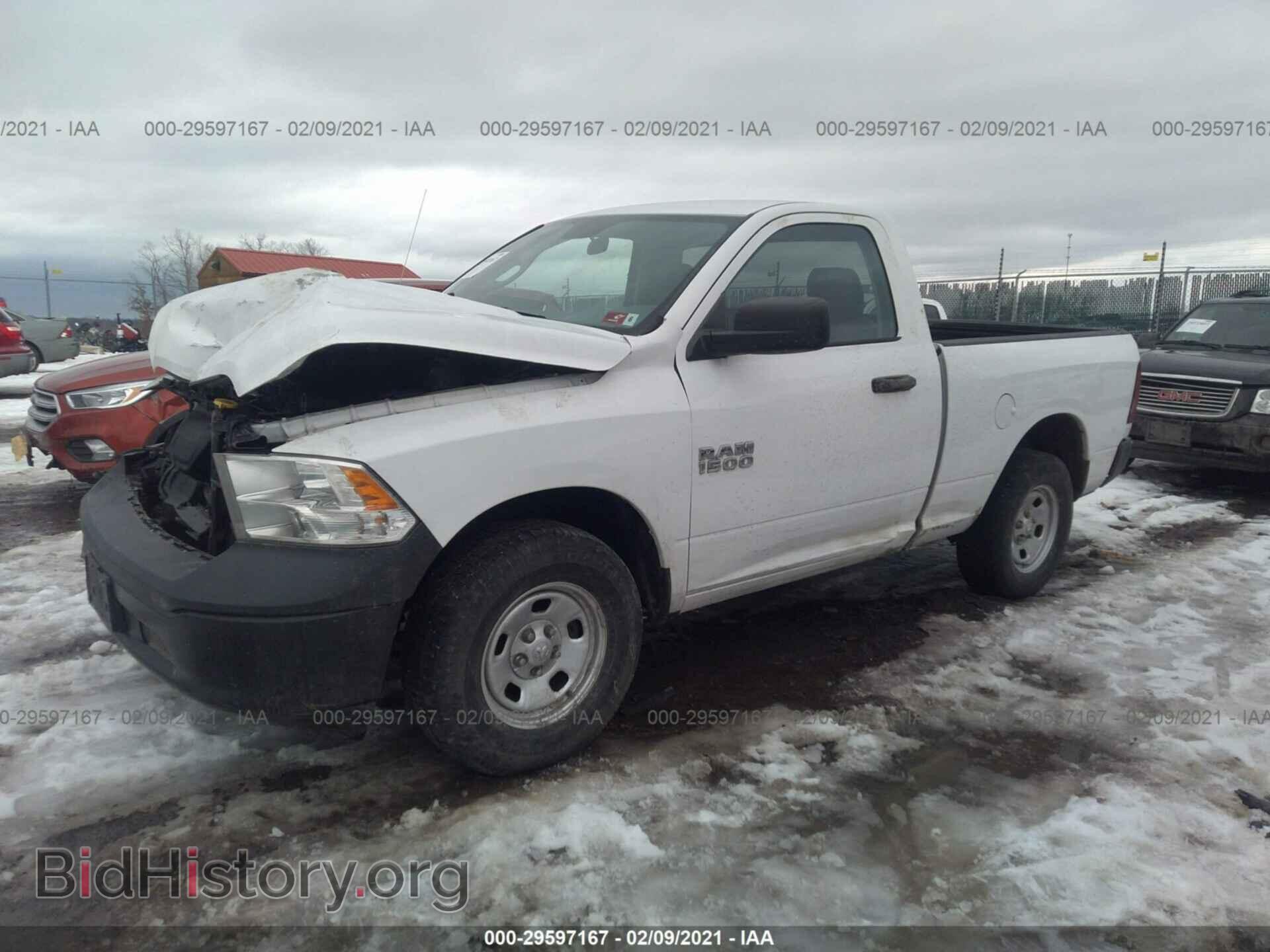 2017 RAM 1500 - VIN: 3C6JR7AG8HG548941 - Фото 2