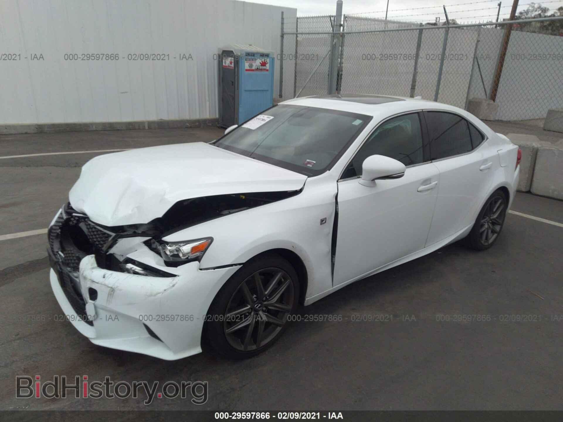 2016 LEXUS IS 200T - VIN: JTHBA1D21G5021913 - Фото 2