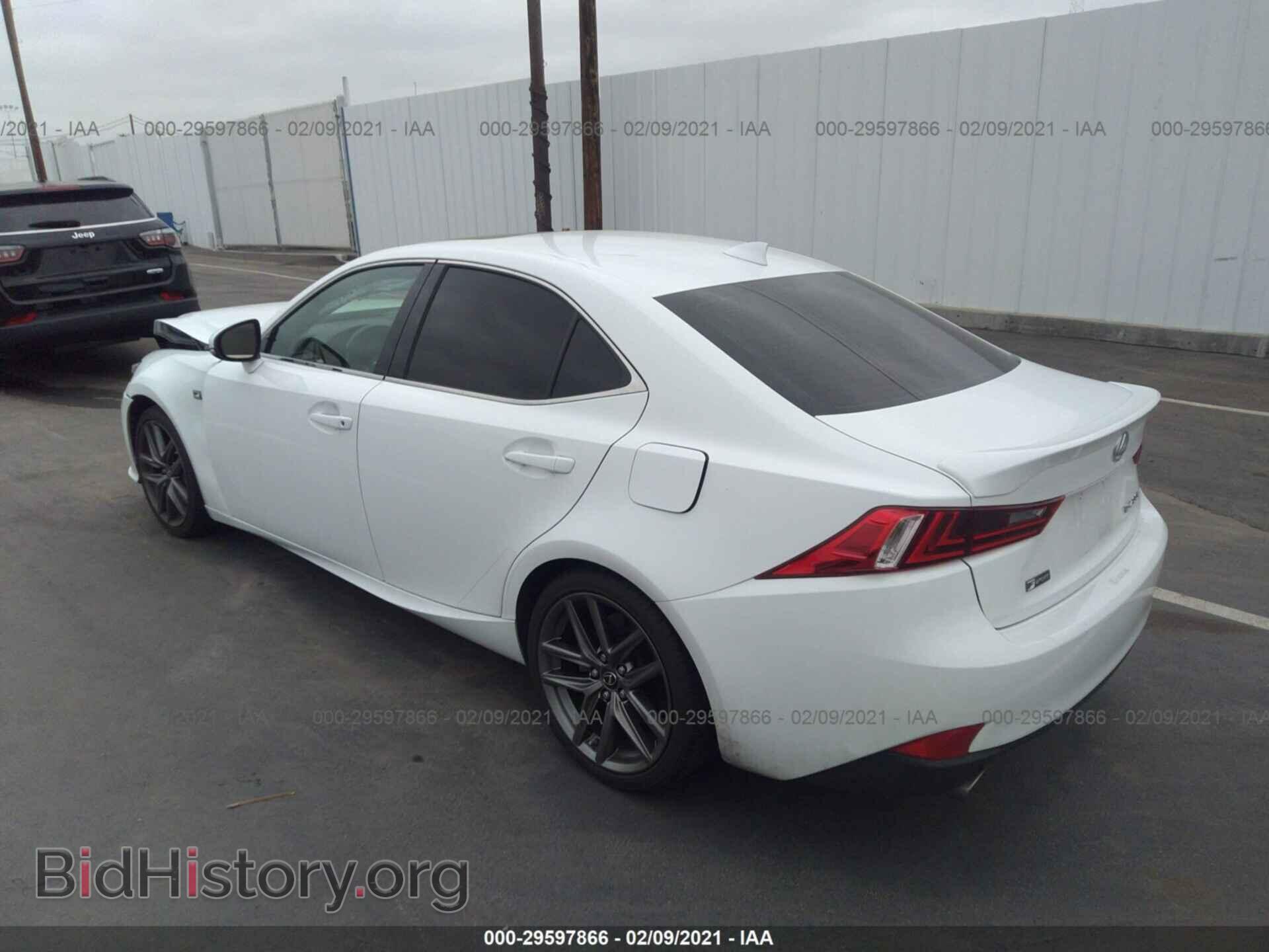 2016 LEXUS IS 200T - VIN: JTHBA1D21G5021913 - Фото 3