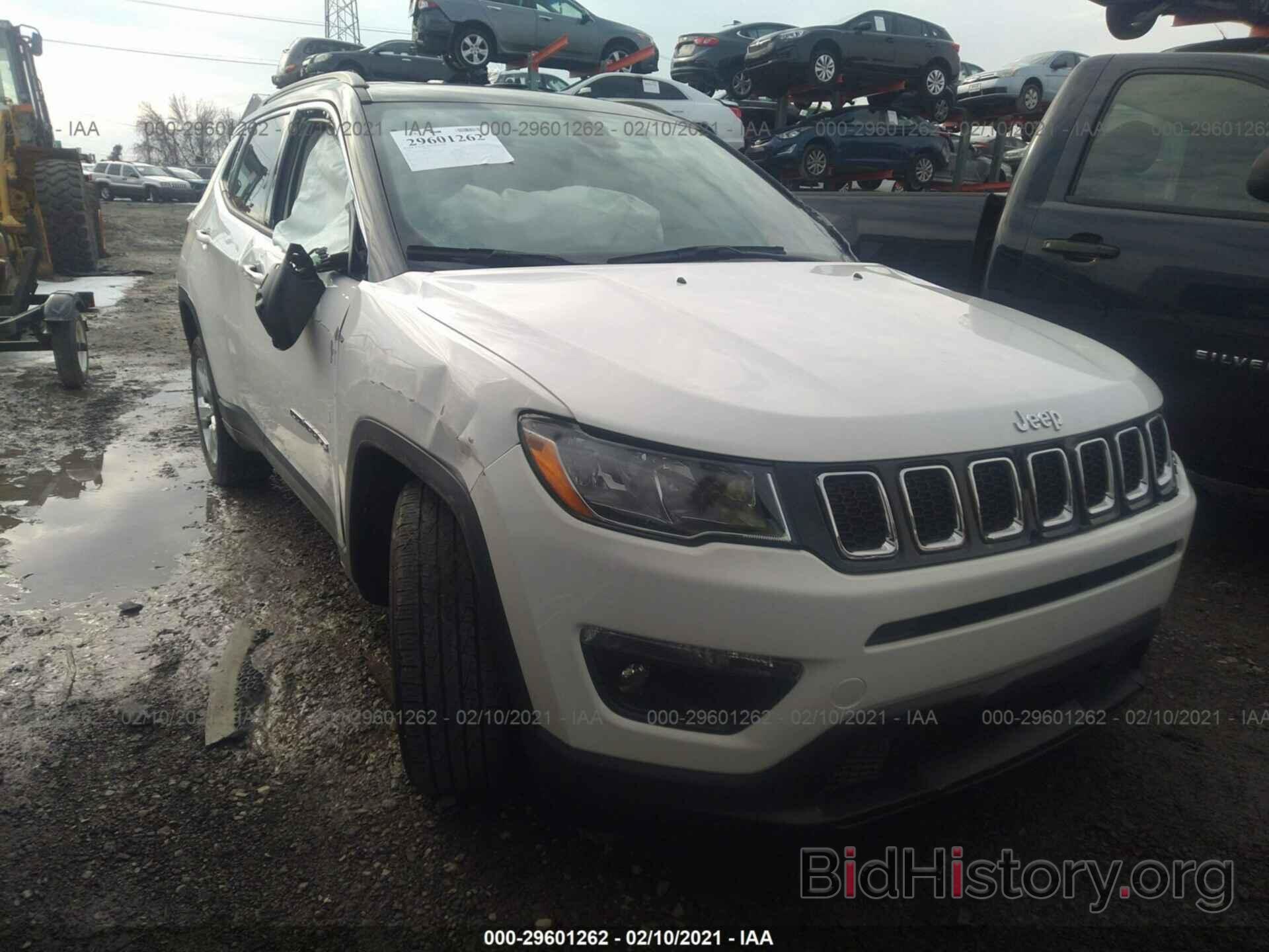 Фотография 3C4NJDBB2JT251812 - JEEP COMPASS 2018