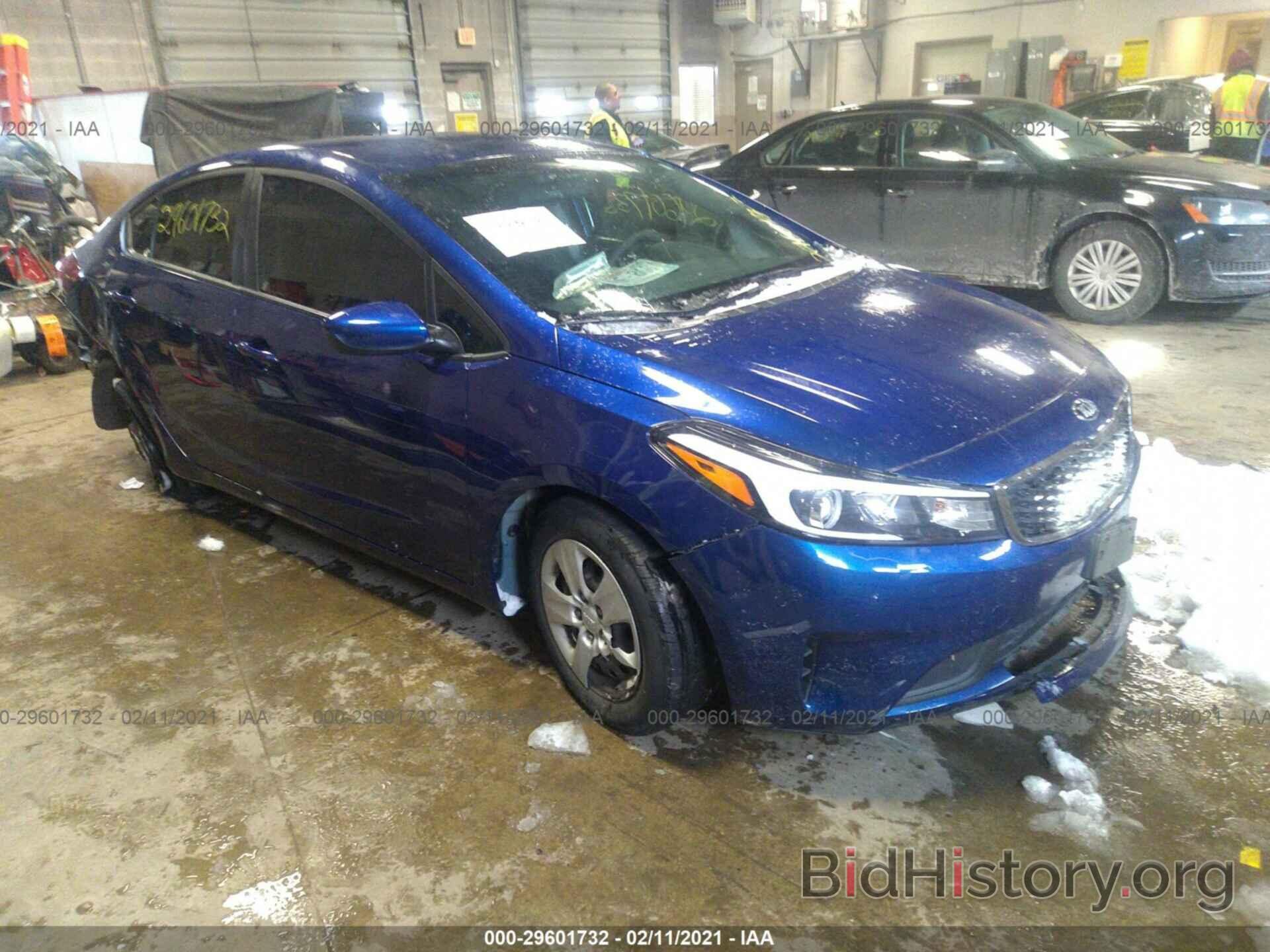 Photo 3KPFK4A75HE135596 - KIA FORTE 2017