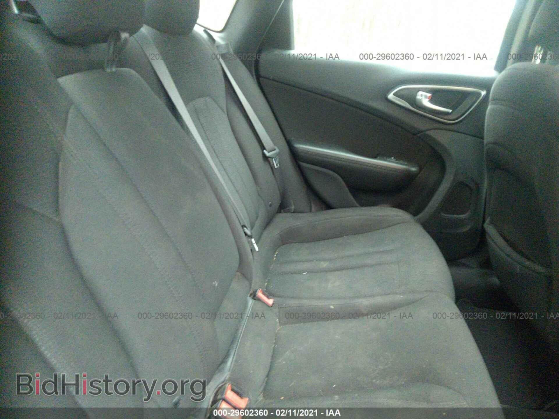 2015 CHRYSLER 200 - VIN: 1C3CCCAB1FN612679 - Фото 8