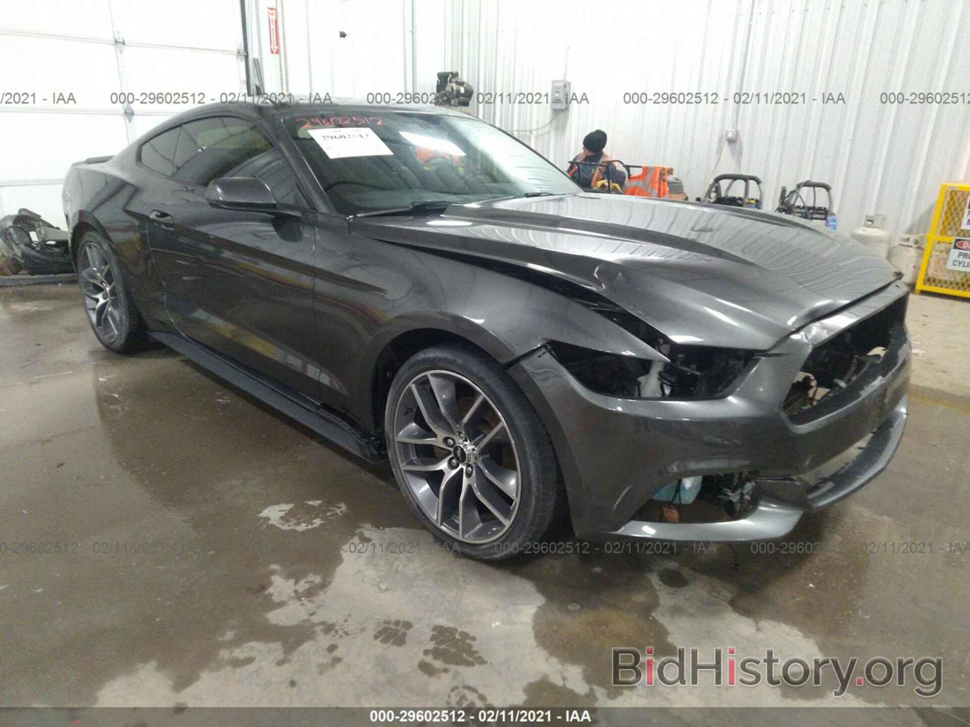 Photo 1FA6P8TH1F5302582 - FORD MUSTANG 2015