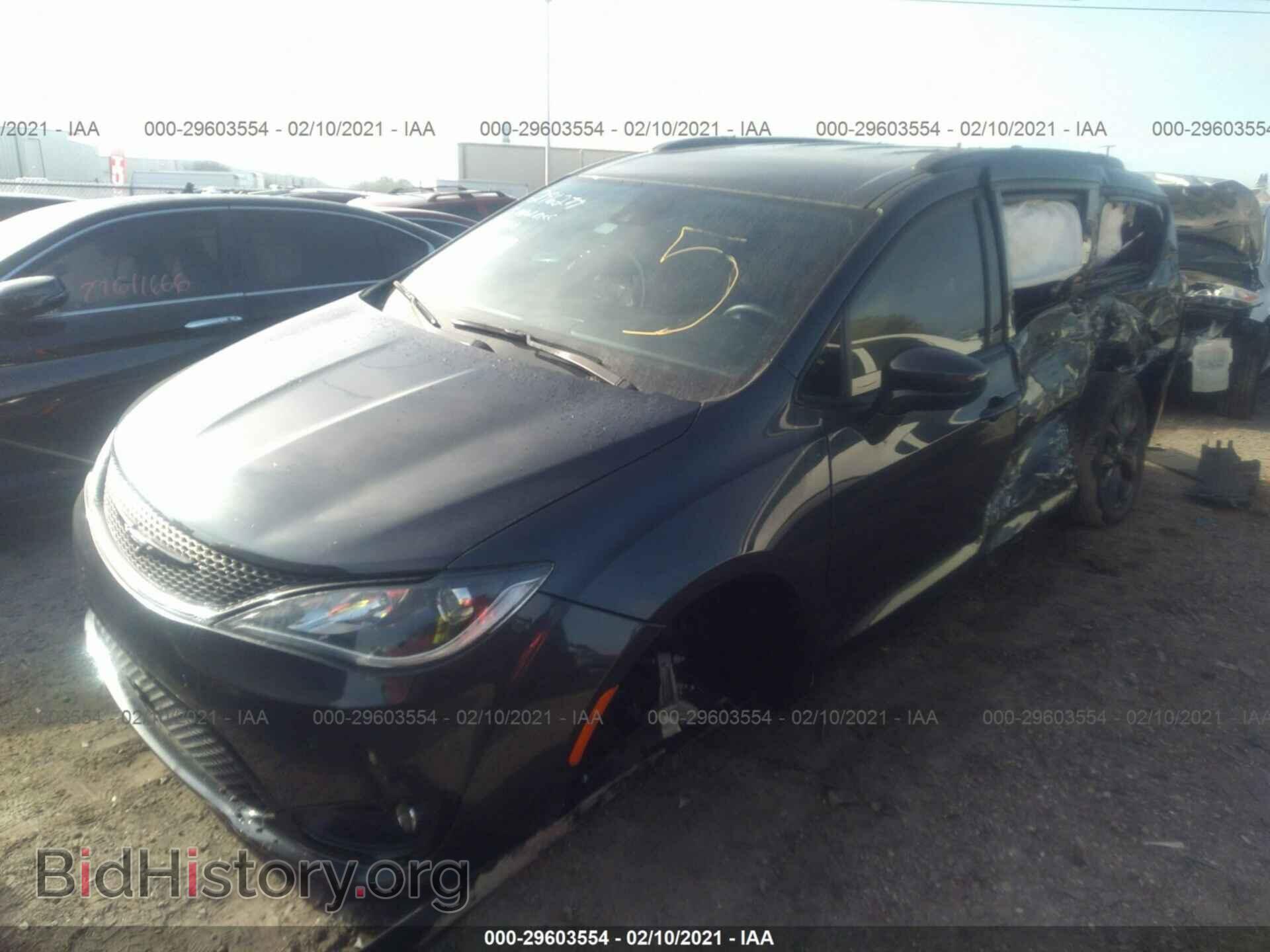 2019 CHRYSLER PACIFICA - VIN: 2C4RC1EG2KR597624 - Фото 2