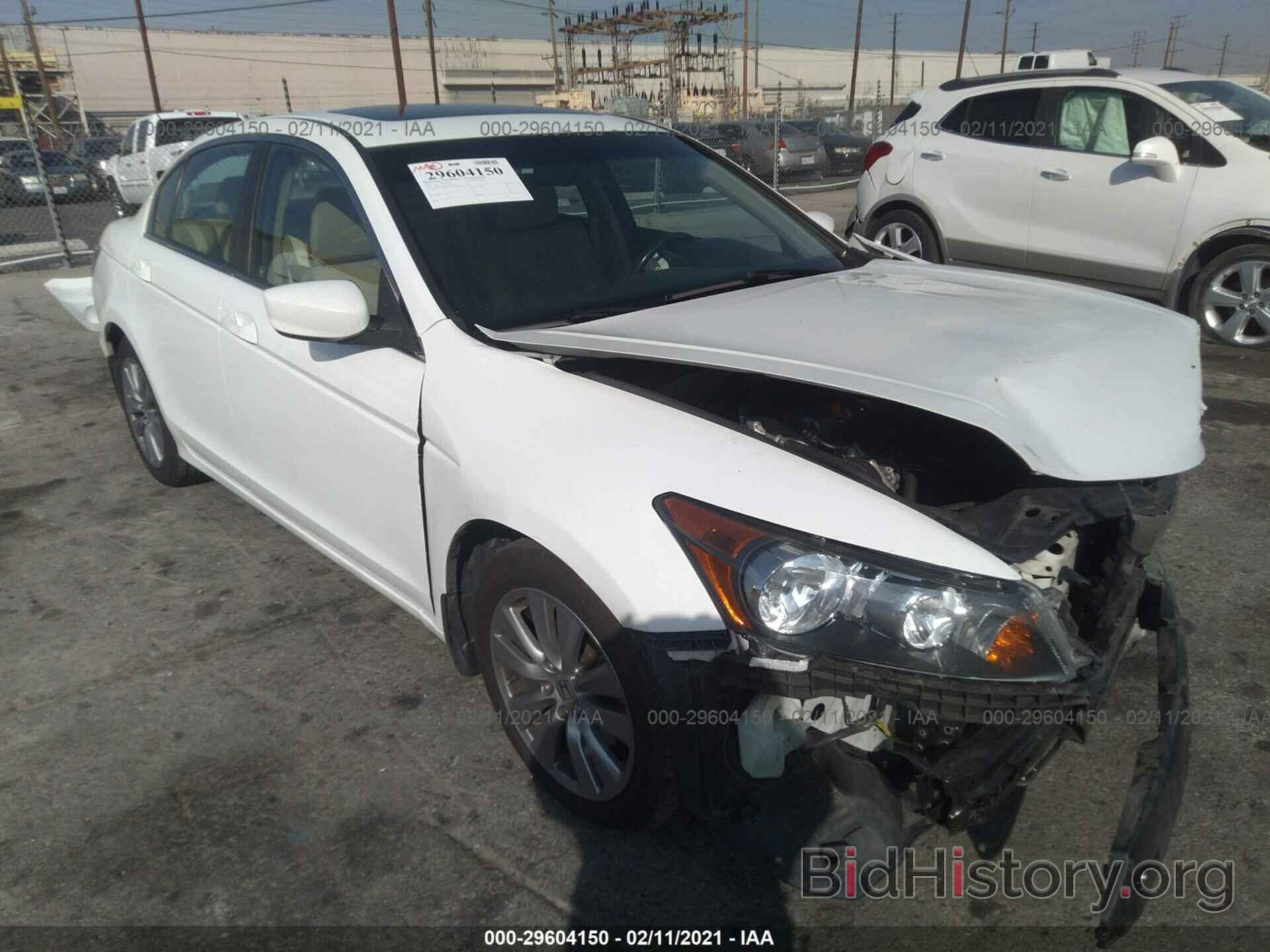 Photo 1HGCP2F86CA192168 - HONDA ACCORD SDN 2012