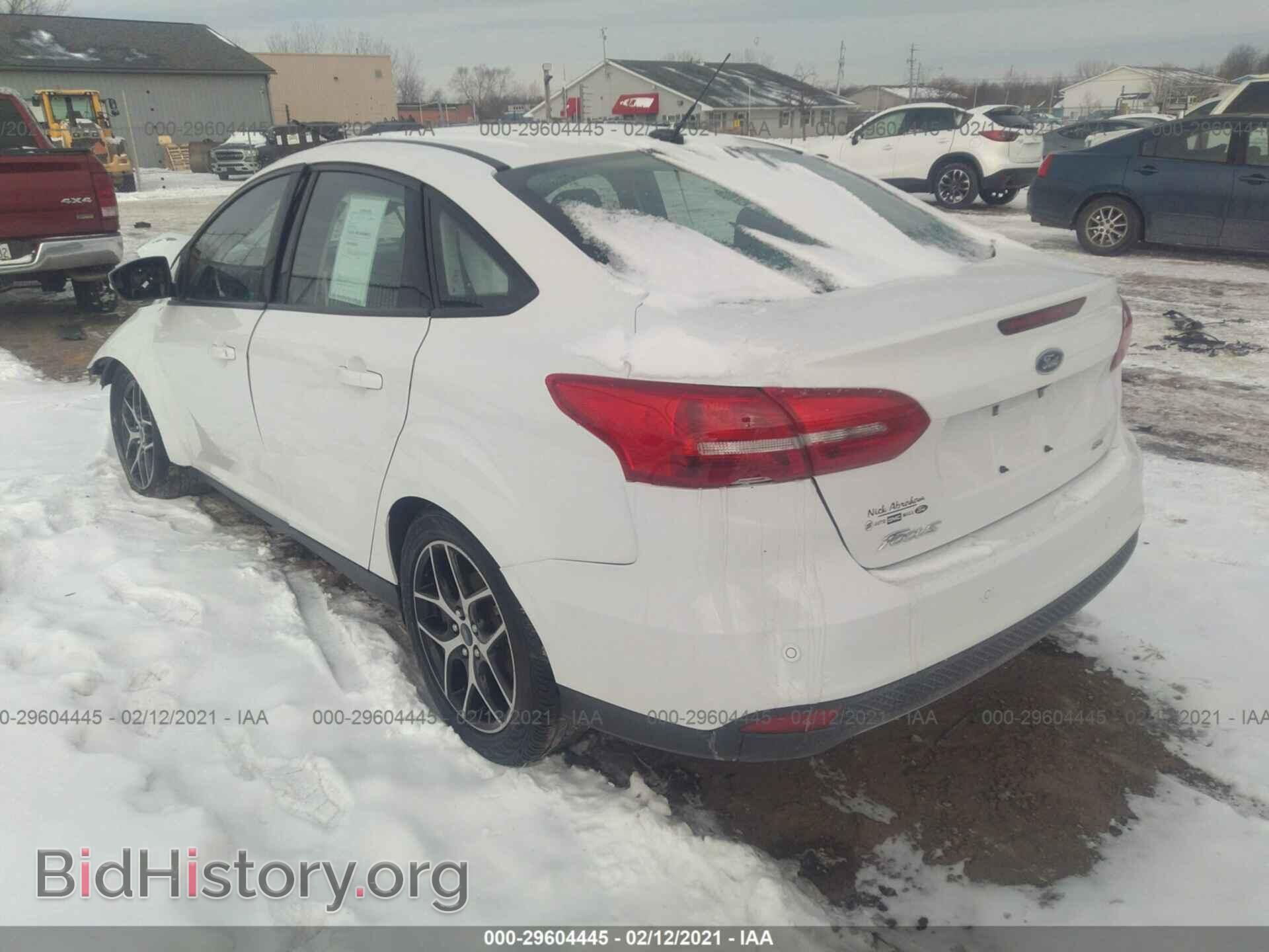 2017 FORD FOCUS - VIN: 1FADP3H26HL318452 - Фото 3