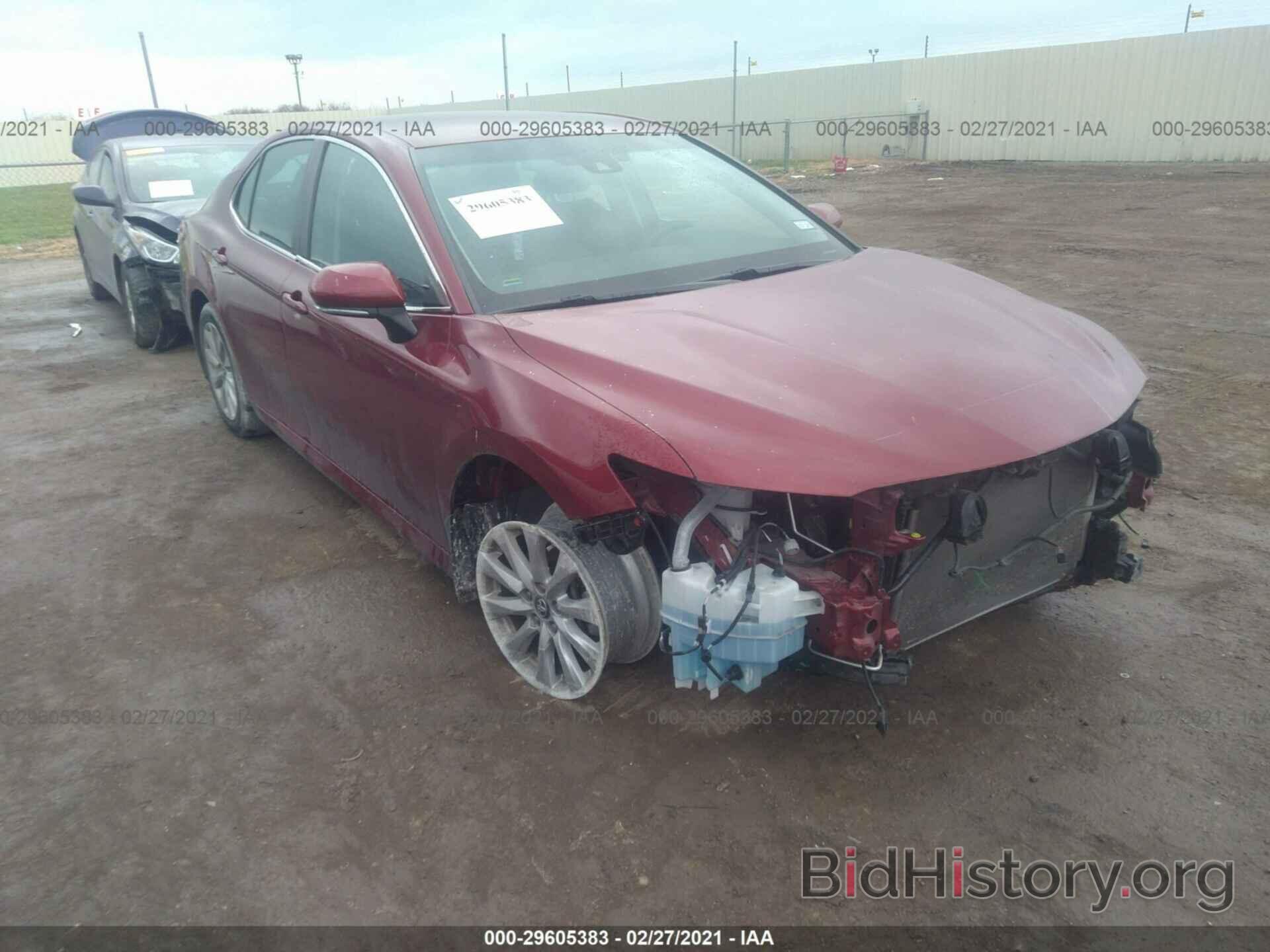 Photo 4T1B11HK7JU556636 - TOYOTA CAMRY 2018