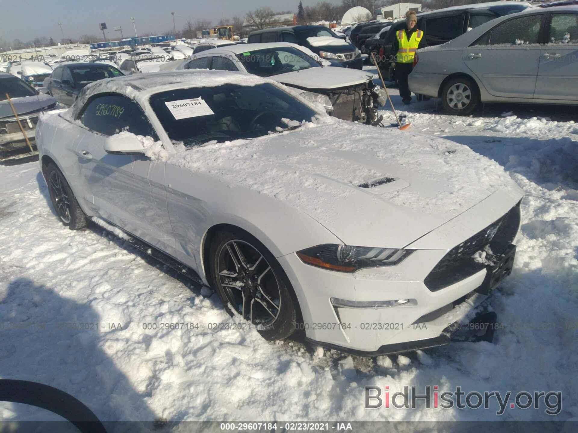 Photo 1FATP8UH7J5143044 - FORD MUSTANG 2018