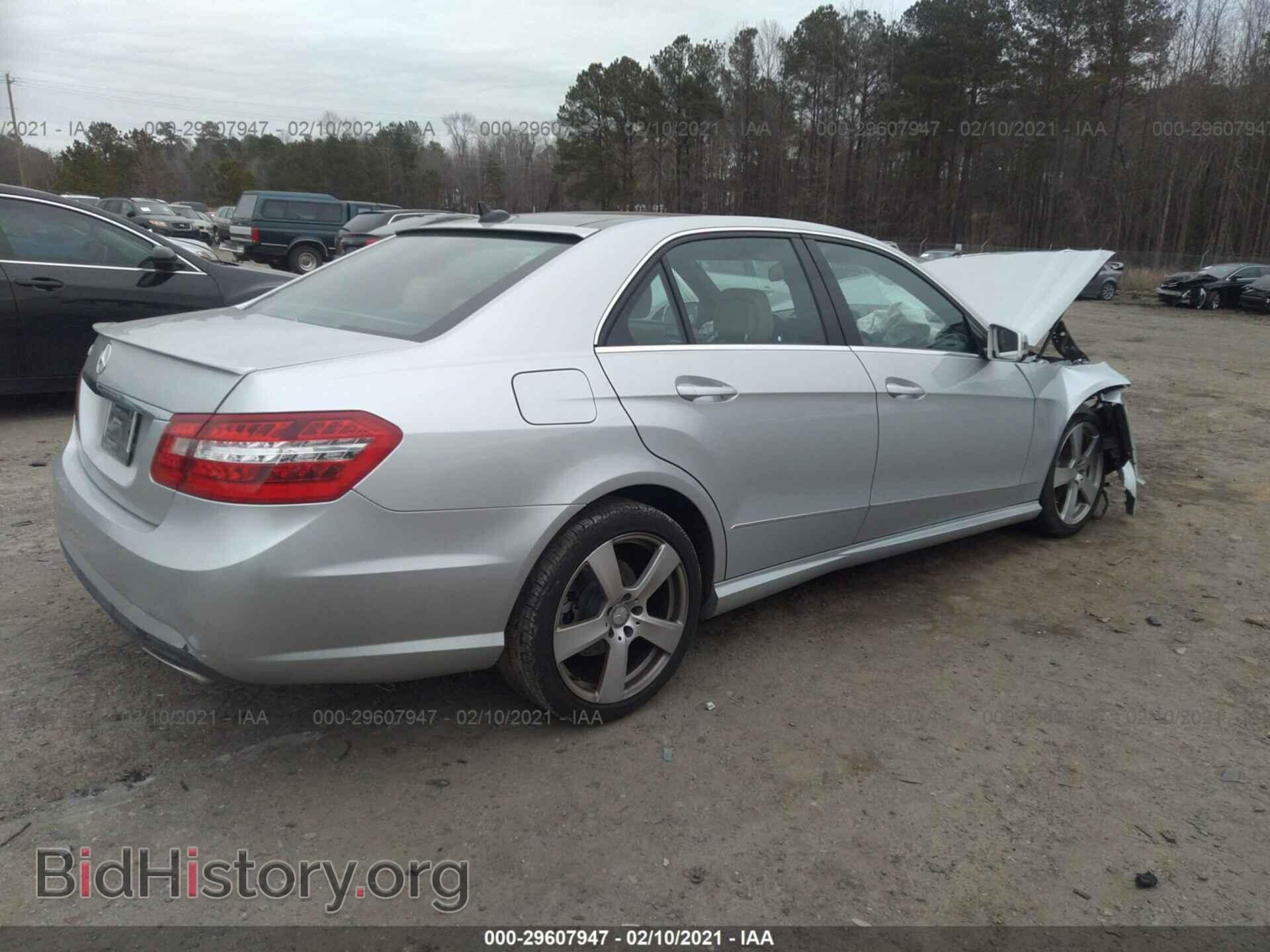2010 MERCEDES-BENZ E-CLASS - VIN: WDDHF5GB9AA070202 - Фото 4