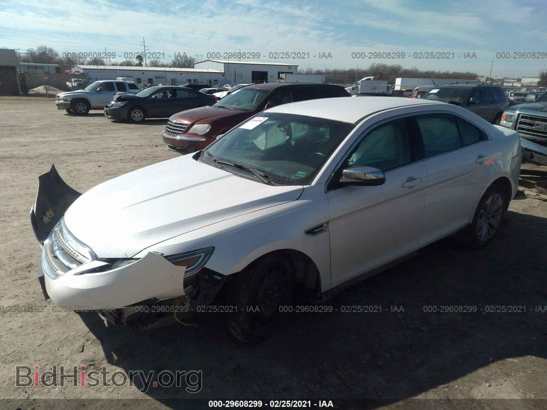 2010 FORD TAURUS - VIN: 1FAHP2FW3AG142315 - Фото 2