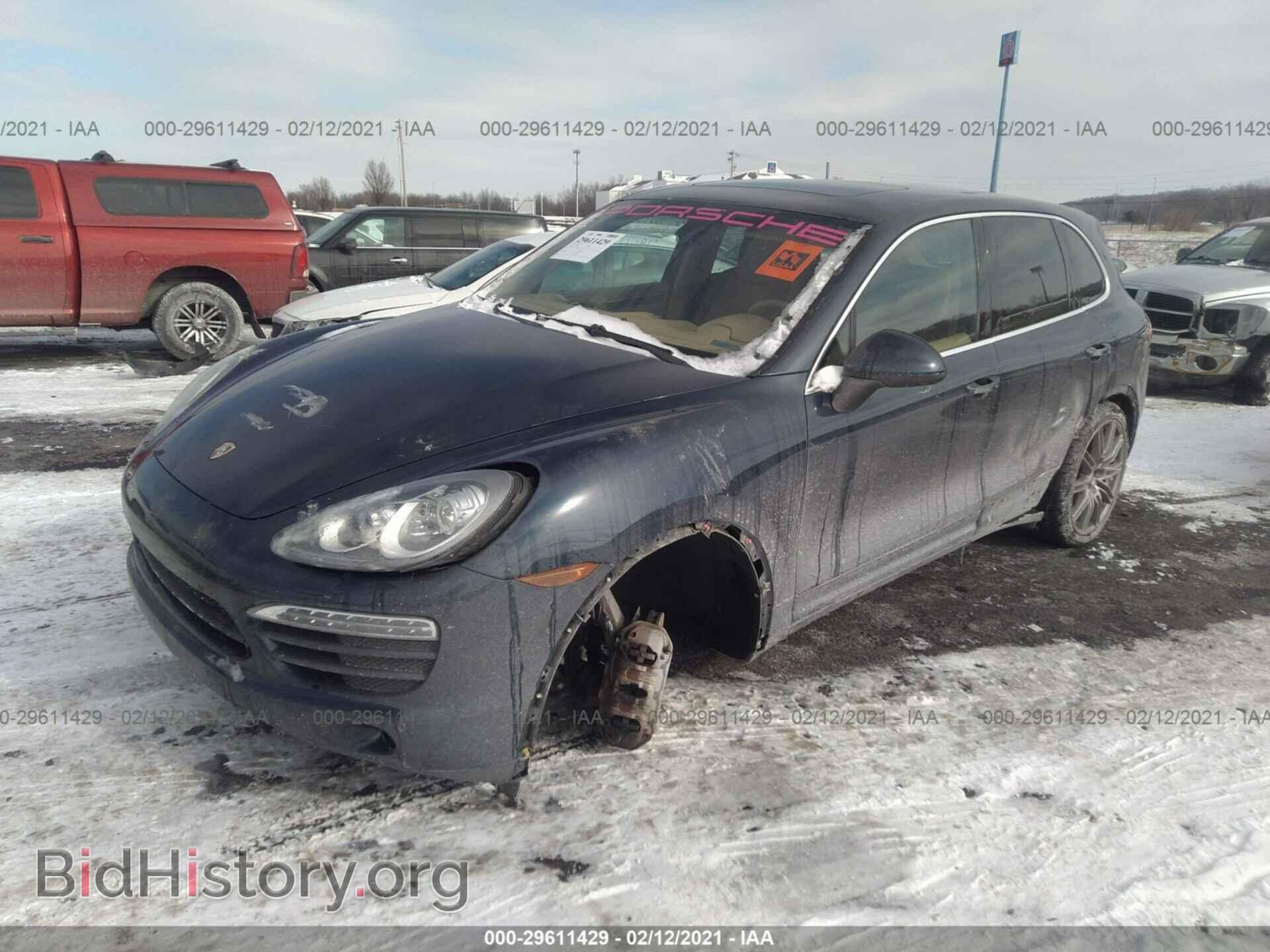 2011 PORSCHE CAYENNE - VIN: WP1AB2A21BLA45264 - Фото 2