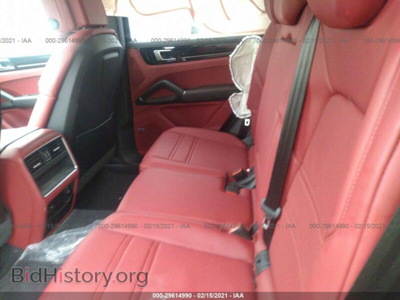 2019 Porsche CAYENNE (VIN WP1AA2AY6KDA10768) — photo 8 of 11