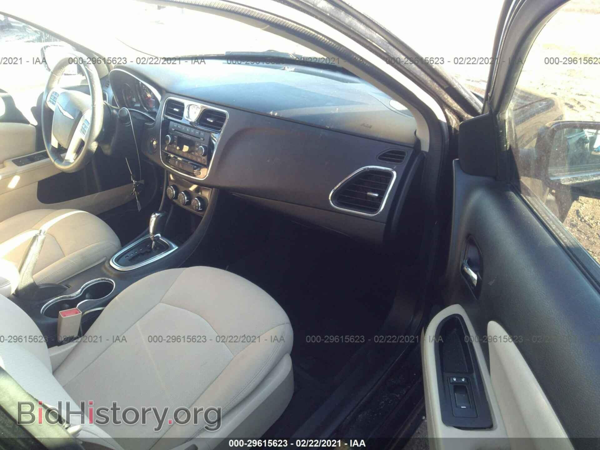 2013 CHRYSLER 200 - VIN: 1C3CCBBB9DN737967 - Photo 5