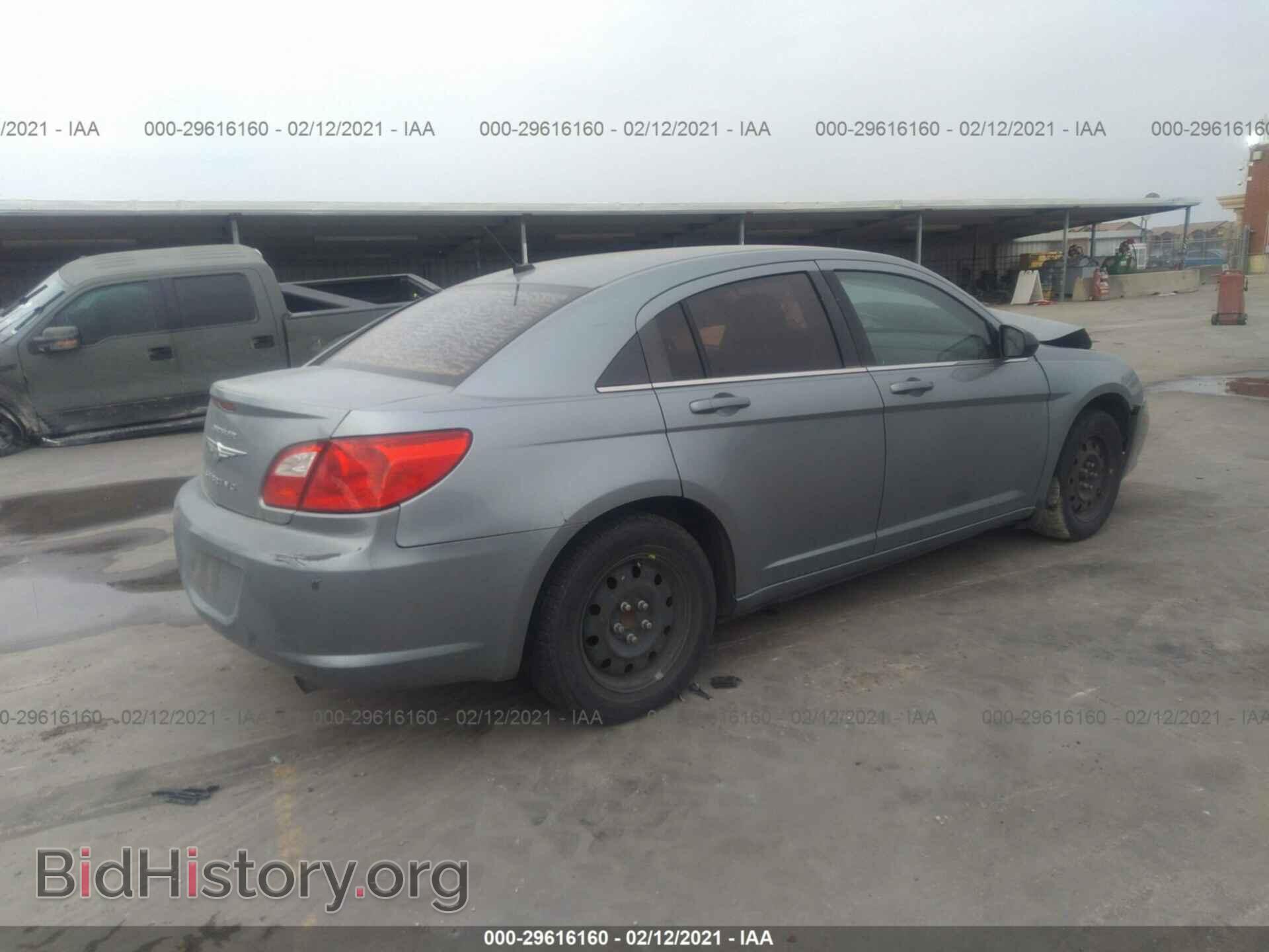 2010 CHRYSLER SEBRING - VIN: 1C3CC4FB1AN105384 - Фото 4