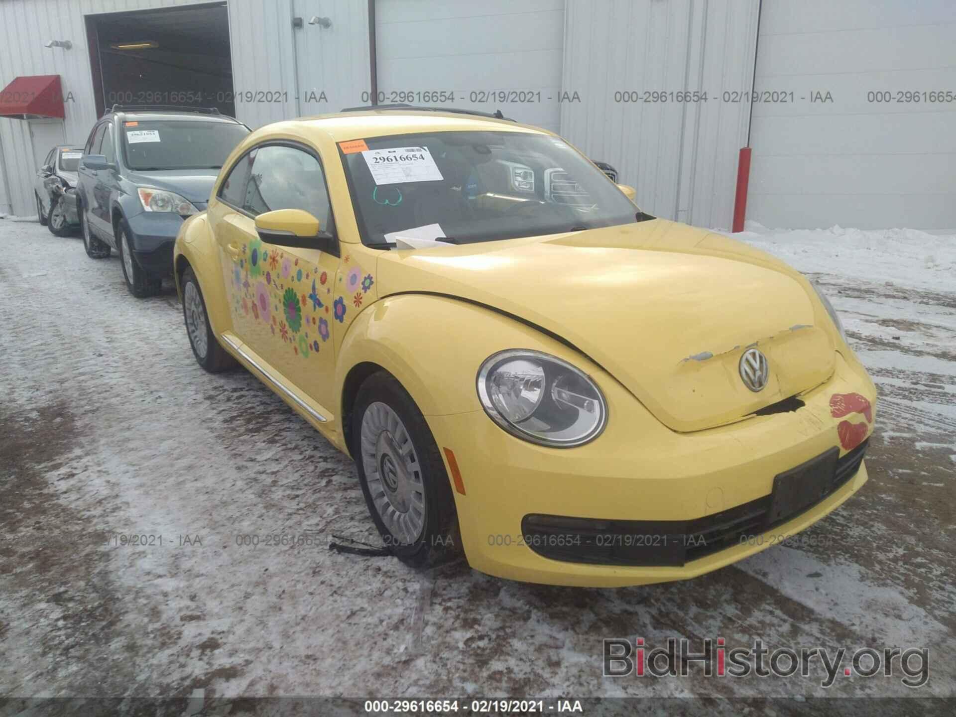 Photo 3VWJ17AT3GM602611 - VOLKSWAGEN BEETLE COUPE 2016