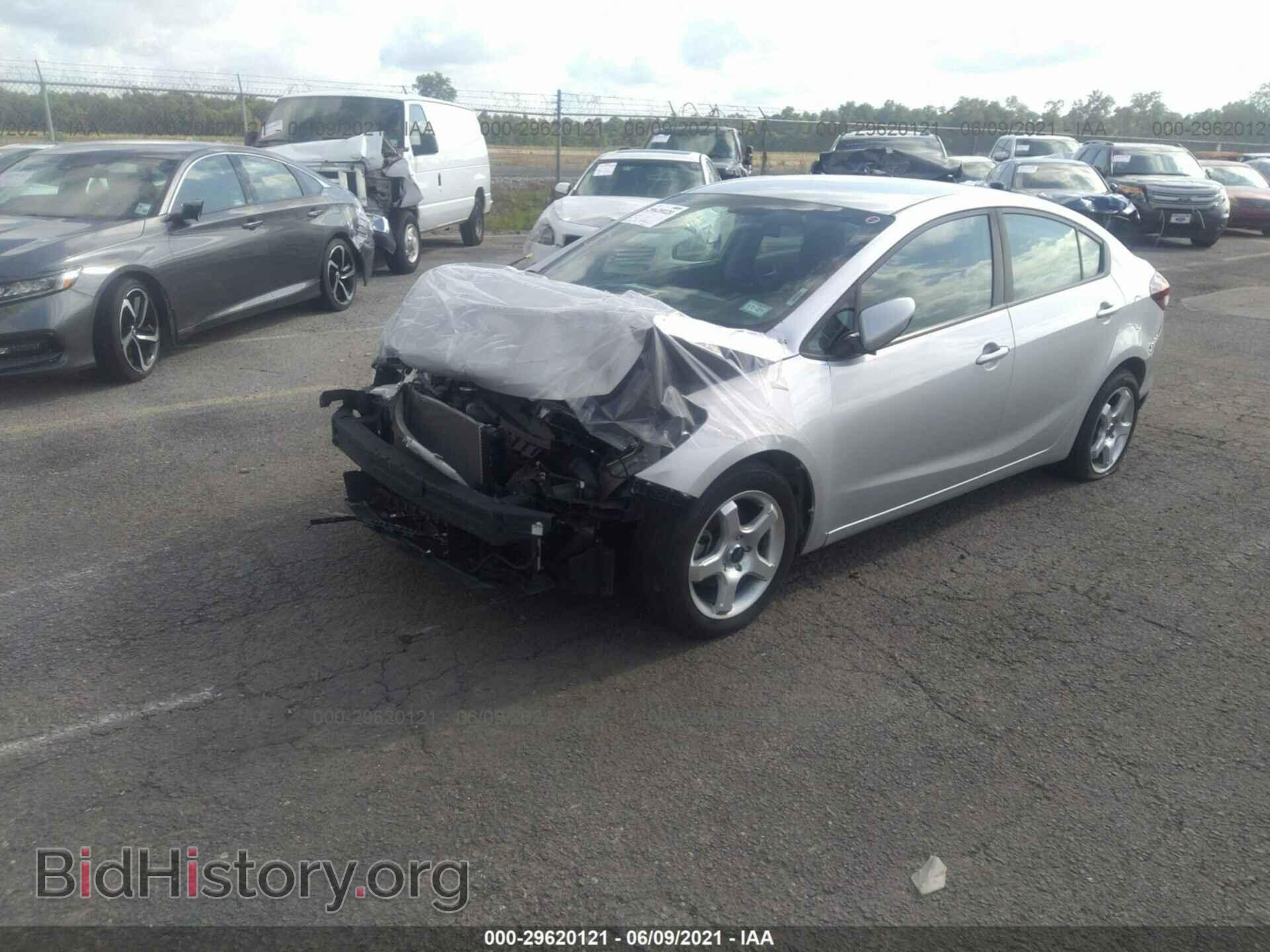 2017 KIA FORTE - VIN: 3KPFL4A76HE062817 - Фото 2