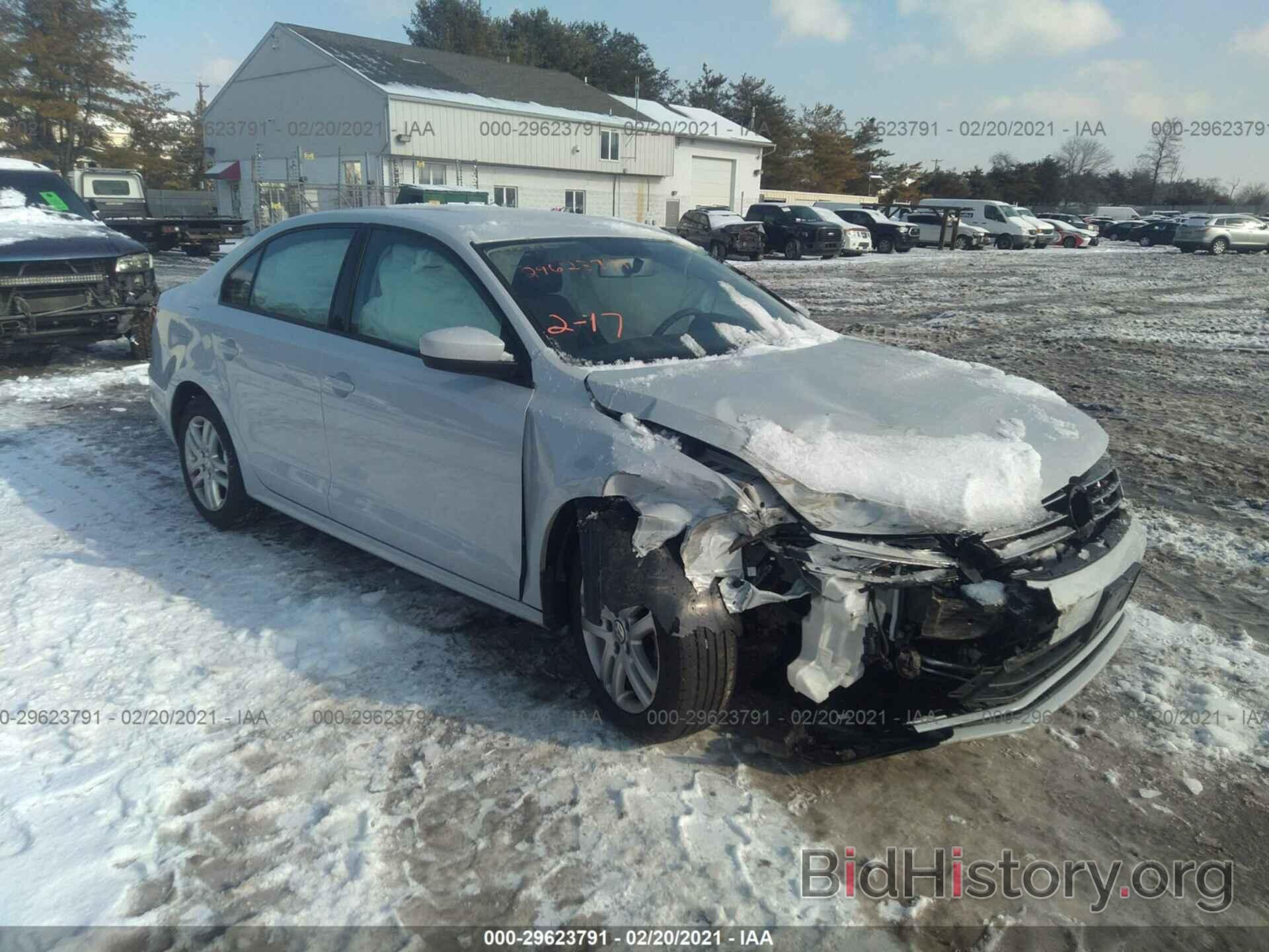 Photo 3VW2B7AJ5JM212276 - VOLKSWAGEN JETTA 2018